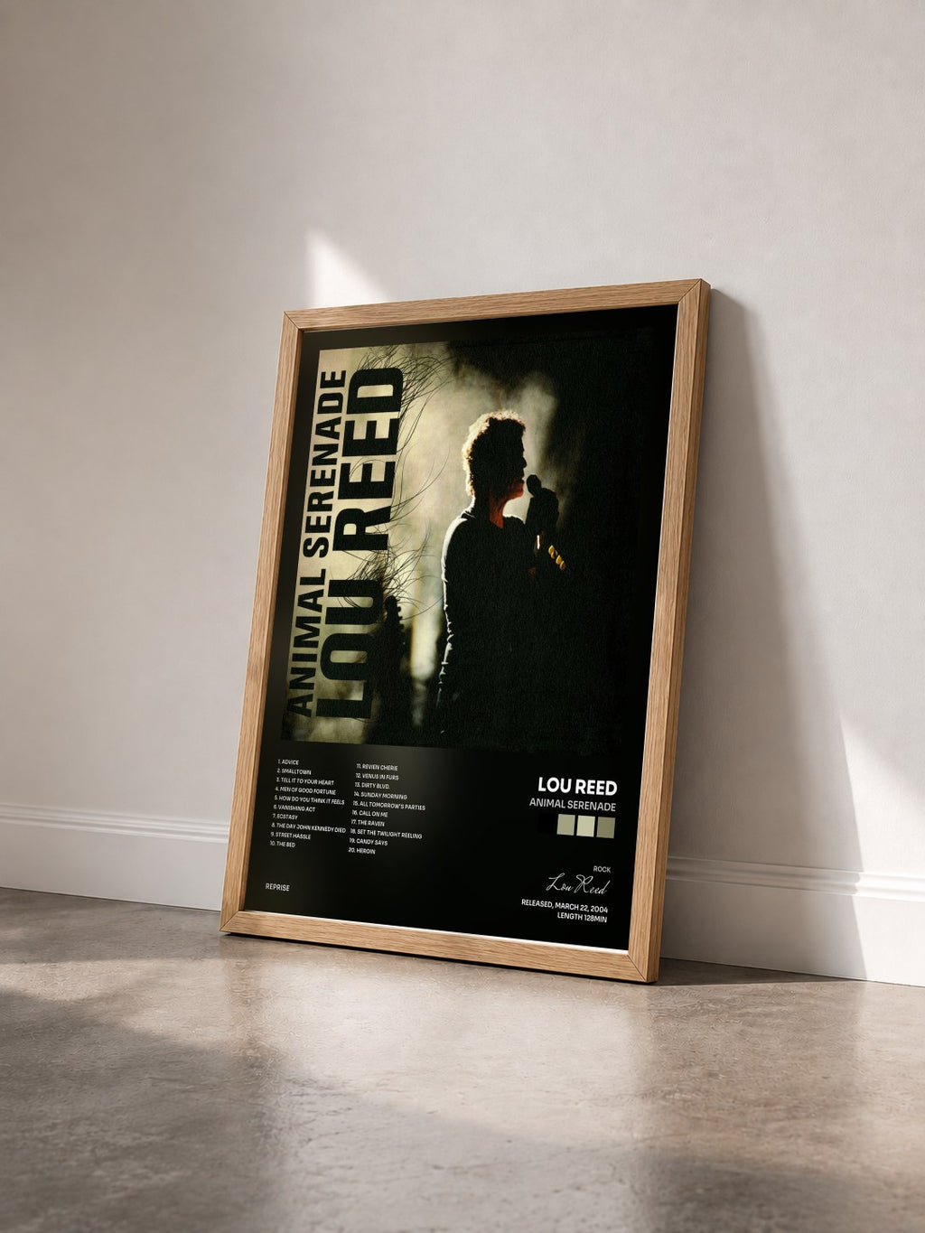 #bois Tableau de l'album Animal Serenade de Lou Reed vu de trois quarts, cadre en bois brut