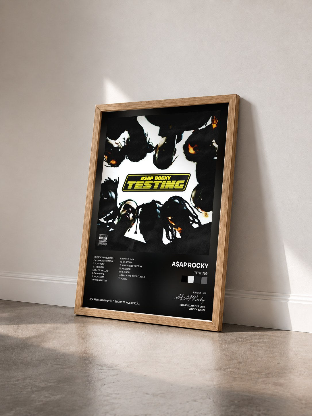 #bois Tableau de l'album TESTING de A$AP Rocky vu de trois quarts, cadre en bois brut