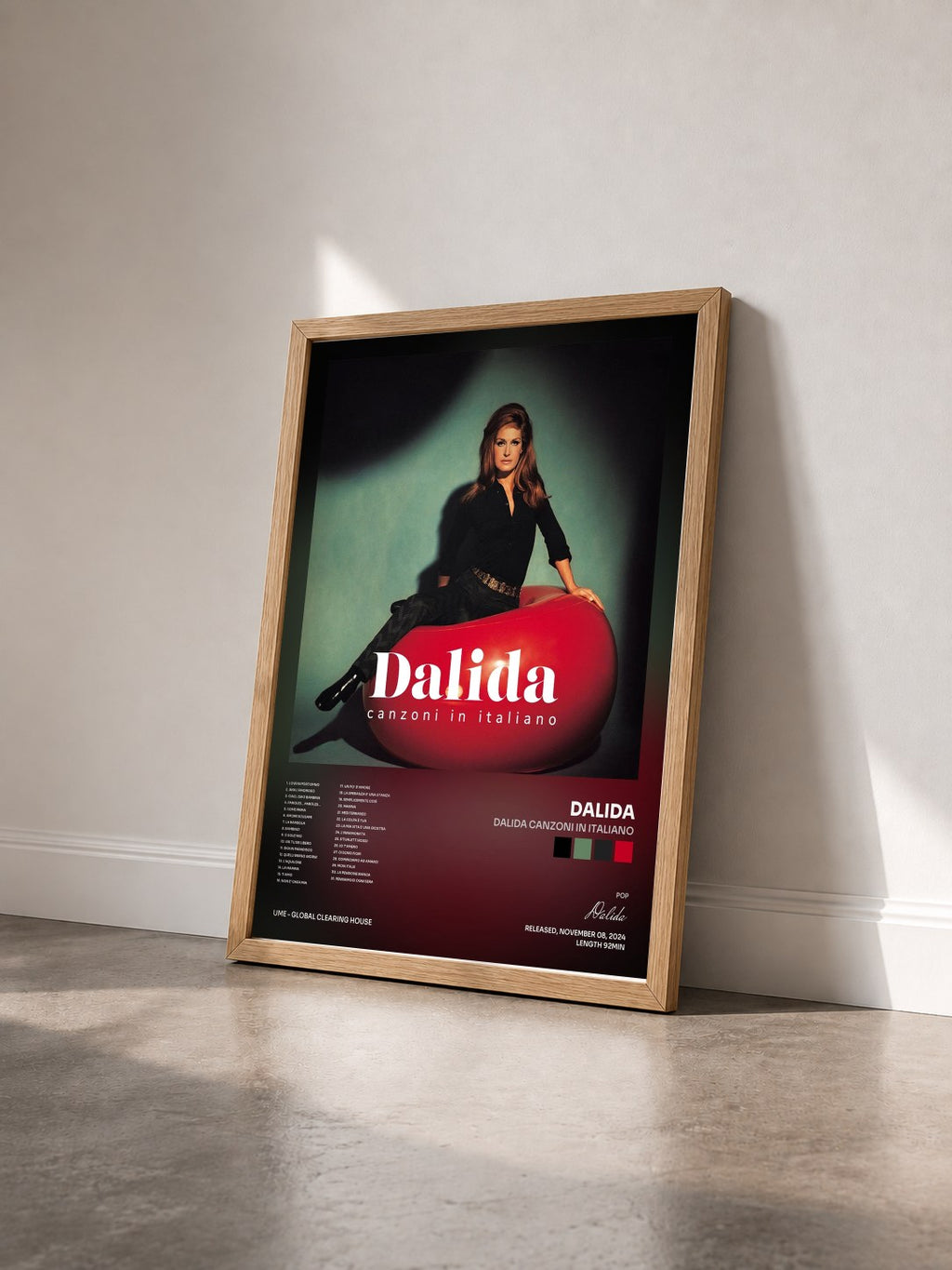 #bois Tableau de l'album Dalida Canzoni in Italiano de Dalida vu de trois quarts, cadre en bois brut