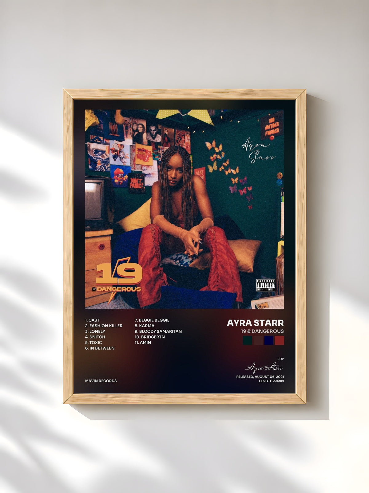 #bois Tableau de l'album 19 & Dangerous de Ayra Starr, cadre en bois brut, imprimé et encadré en France
