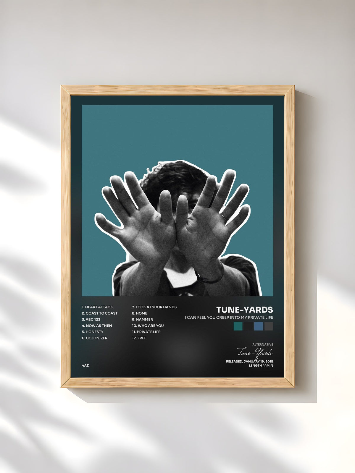 #bois Tableau de l'album I can feel you creep into my private life de Tune-Yards, cadre en bois brut, imprimé et encadré en France