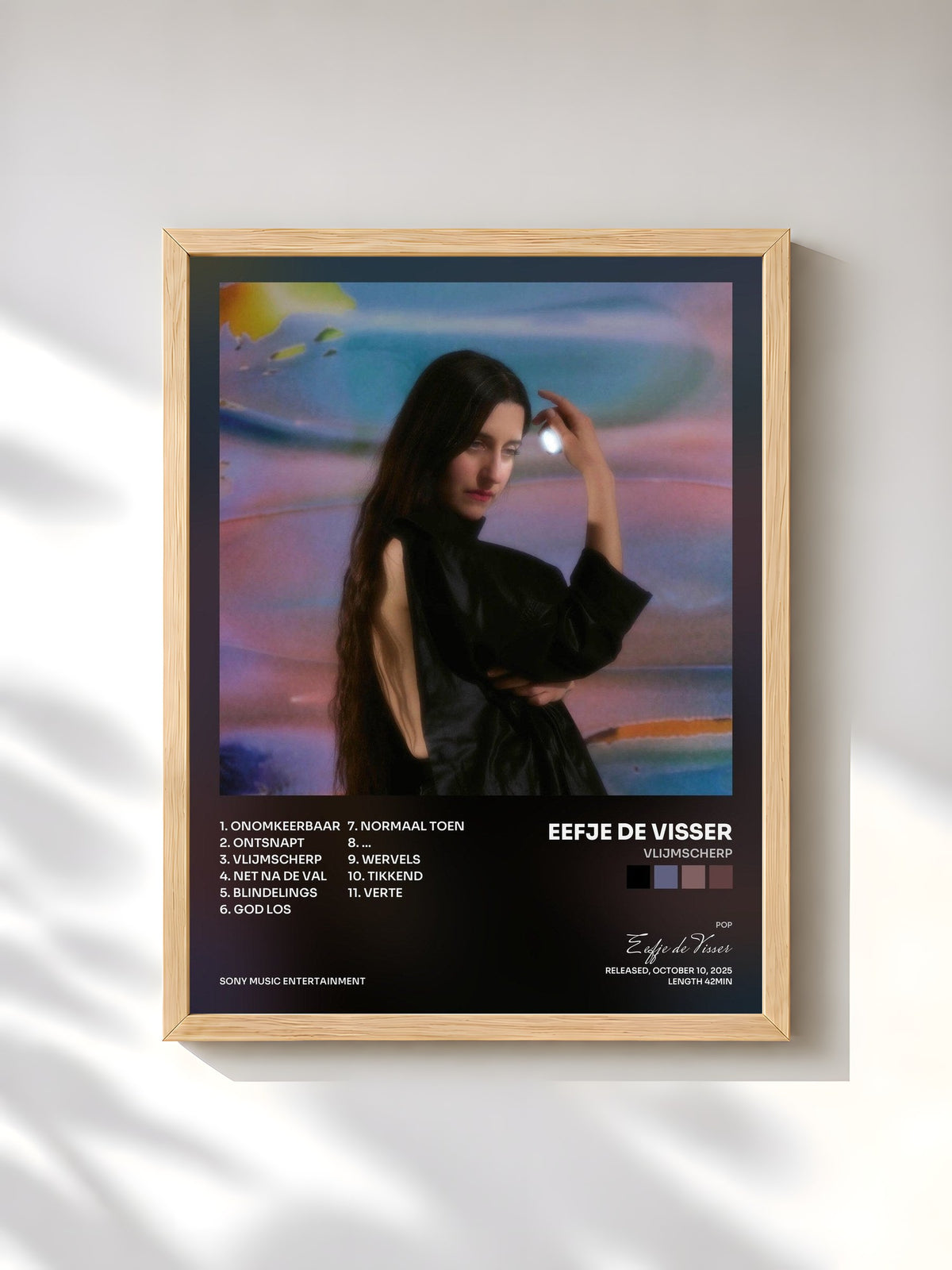 #bois Tableau de l'album Vlijmscherp de Eefje de Visser, cadre en bois brut, imprimé et encadré en France
