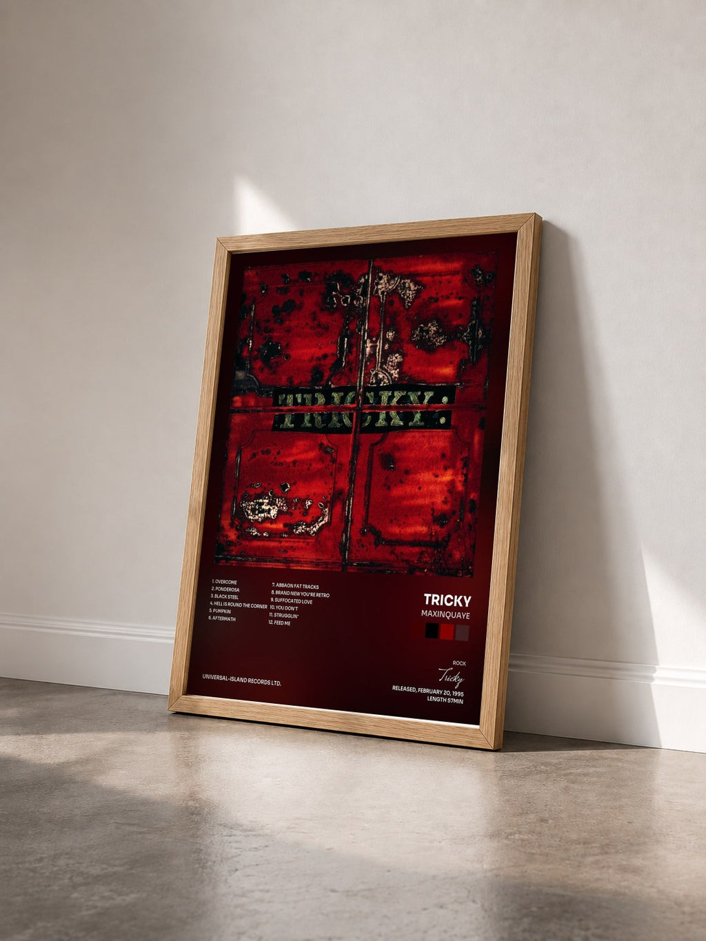 #bois Tableau de l'album Maxinquaye de Tricky vu de trois quarts, cadre en bois brut