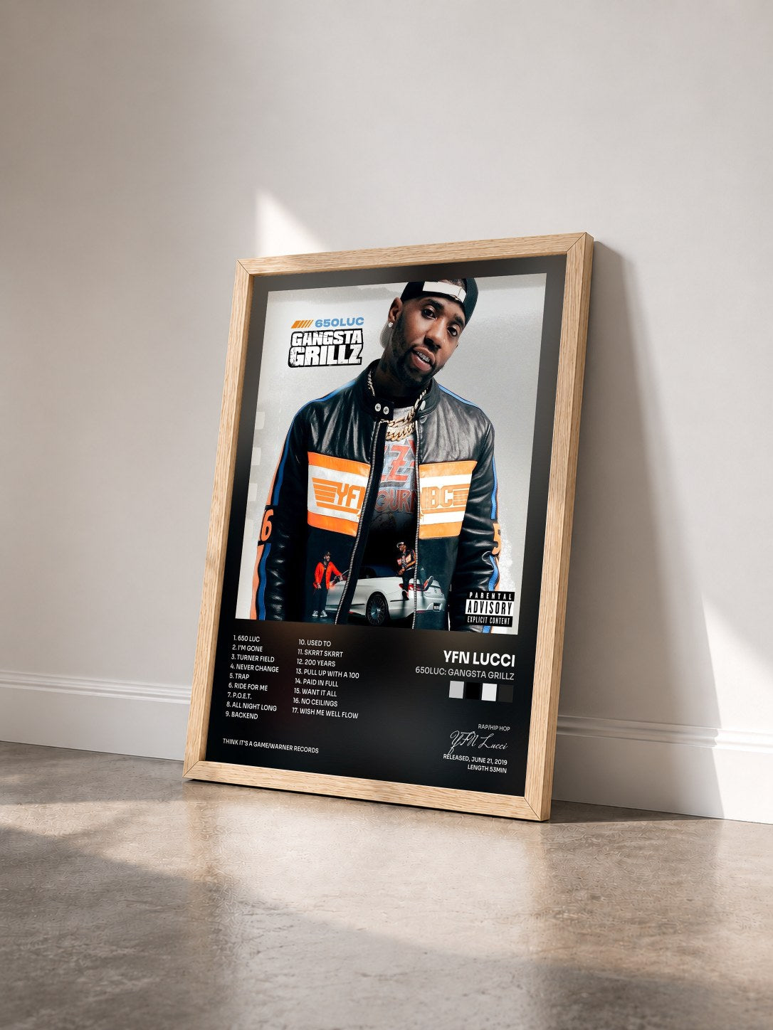 #bois Tableau de l'album 650Luc: Gangsta Grillz de YFN Lucci vu de trois quarts, cadre en bois brut