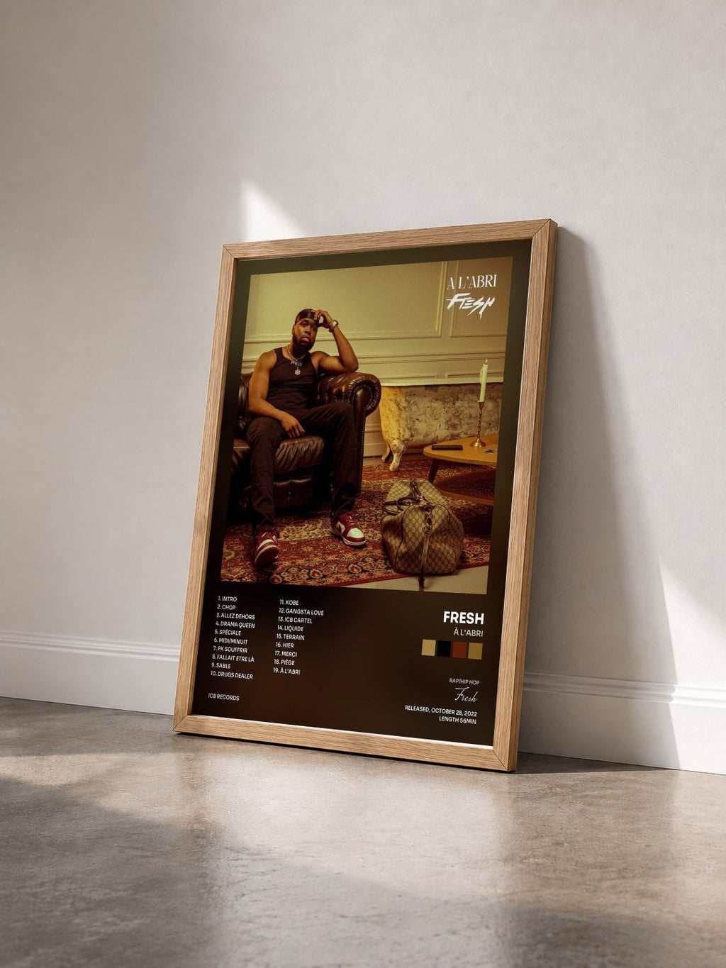 #bois Tableau de l'album À l'abri de Fresh vu de trois quarts, cadre en bois brut