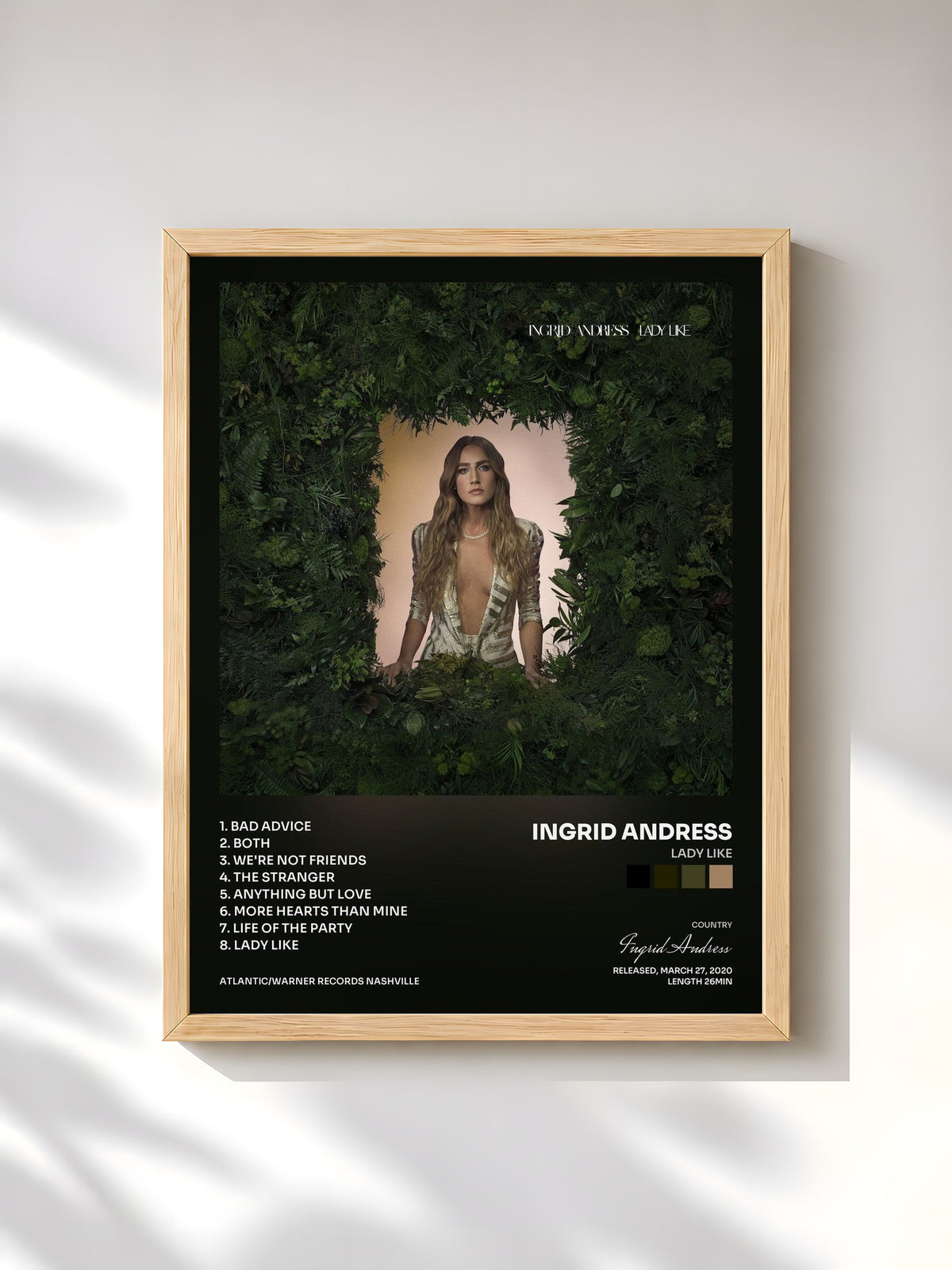 #bois Tableau de l'album Lady Like de Ingrid Andress, cadre en bois brut, imprimé et encadré en France