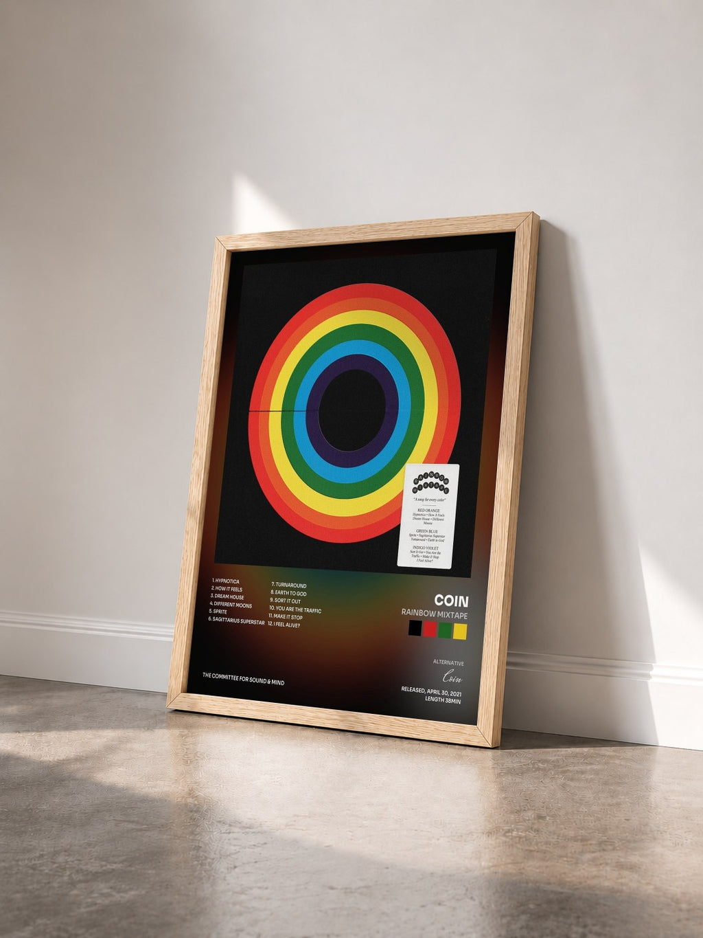 #bois Tableau de l'album Rainbow Mixtape de Coin vu de trois quarts, cadre en bois brut