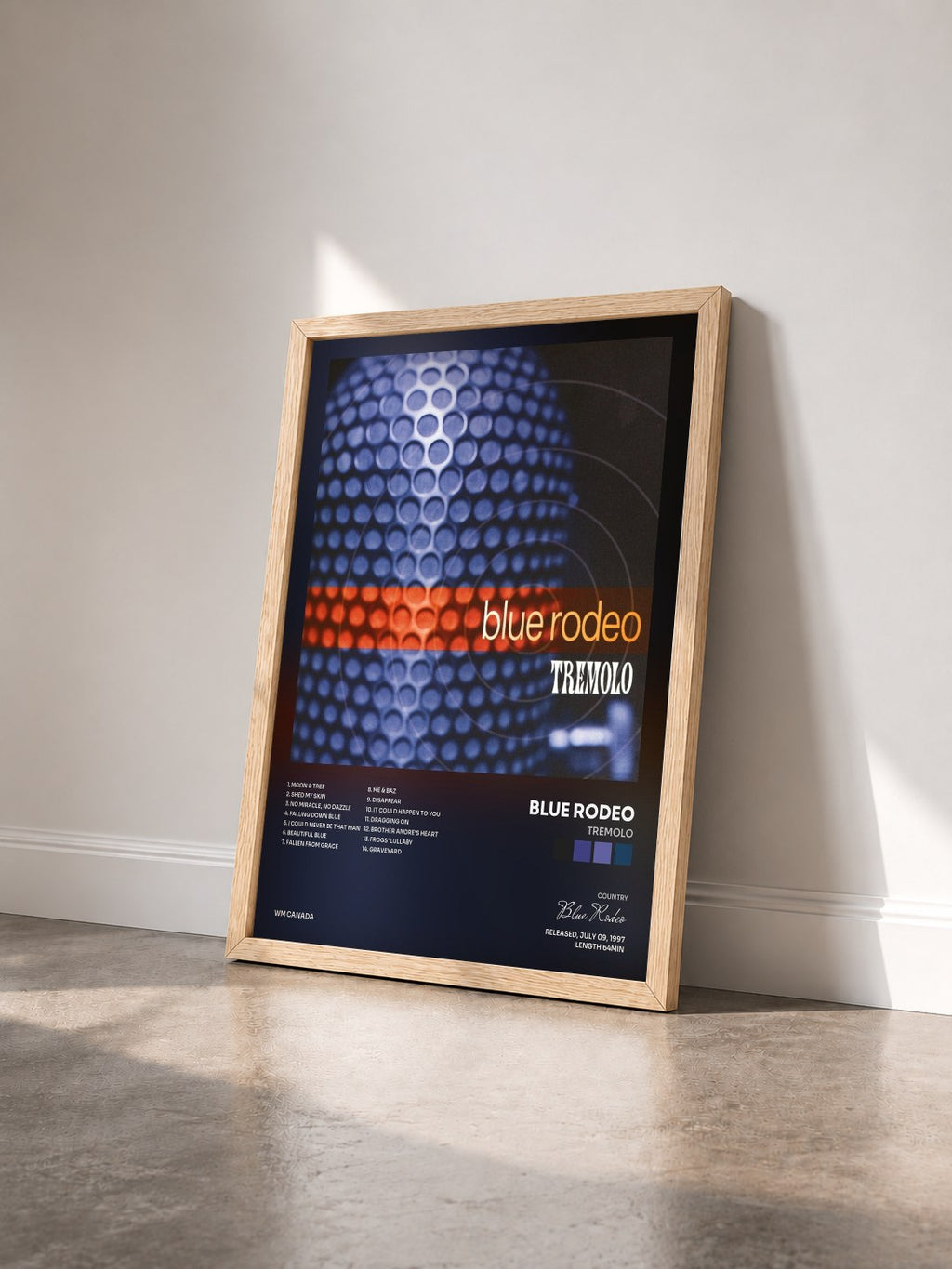 #bois Tableau de l'album Tremolo de Blue Rodeo vu de trois quarts, cadre en bois brut
