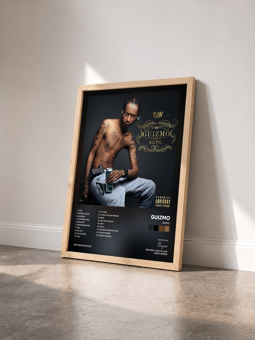 #bois Tableau de l'album #GPG de Guizmo vu de trois quarts, cadre en bois brut