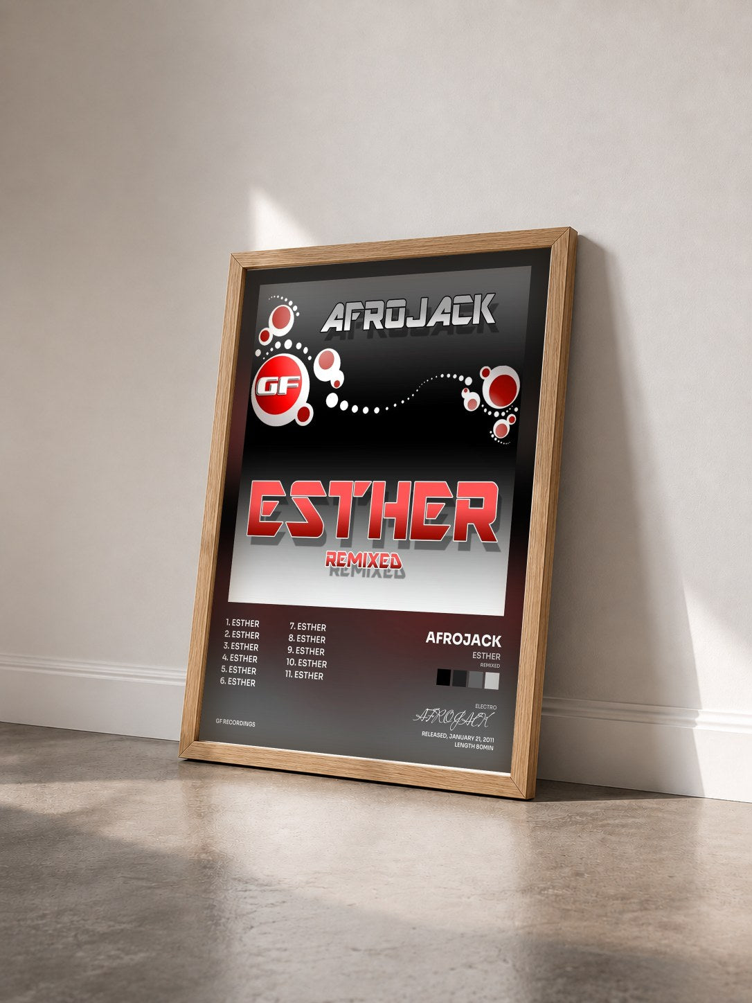 #bois Tableau de l'album Esther (Remixed) de AFROJACK vu de trois quarts, cadre en bois brut