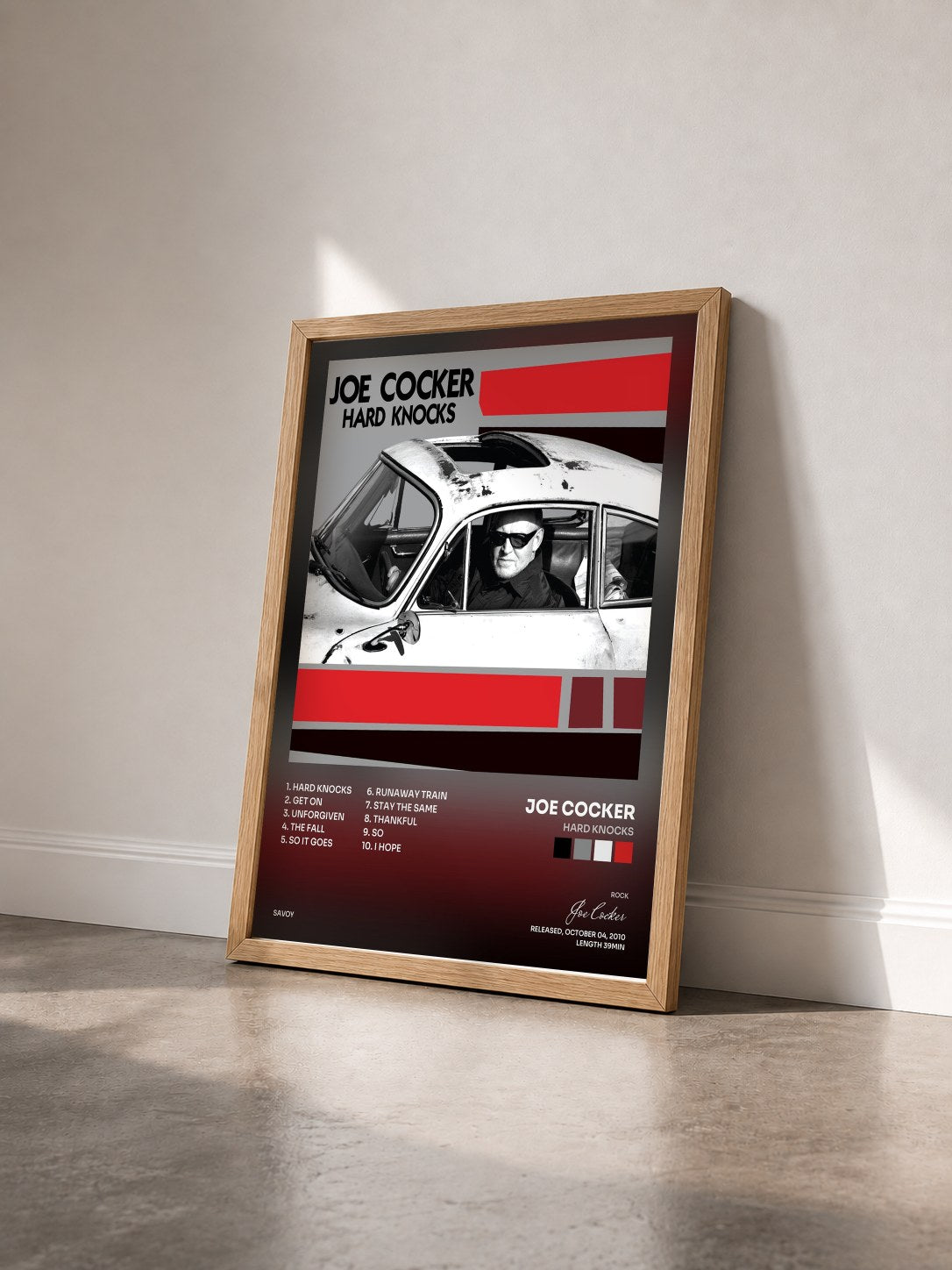 #bois Tableau de l'album Hard Knocks de Joe Cocker vu de trois quarts, cadre en bois brut