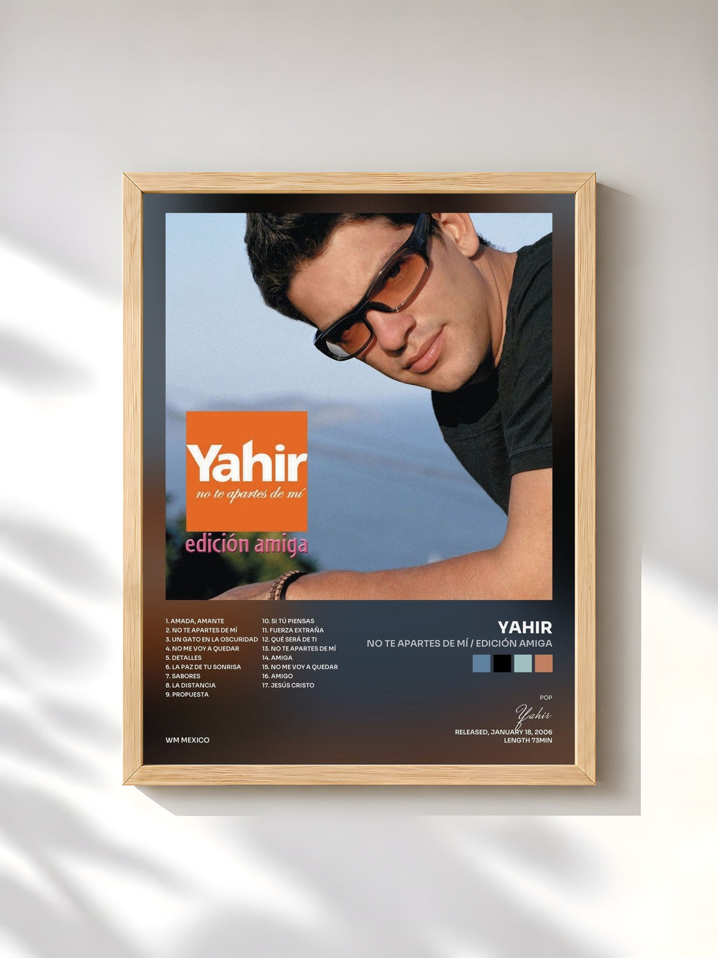 #bois Tableau de l'album No Te Apartes De Mí / Edición Amiga de Yahir, cadre en bois brut, imprimé et encadré en France