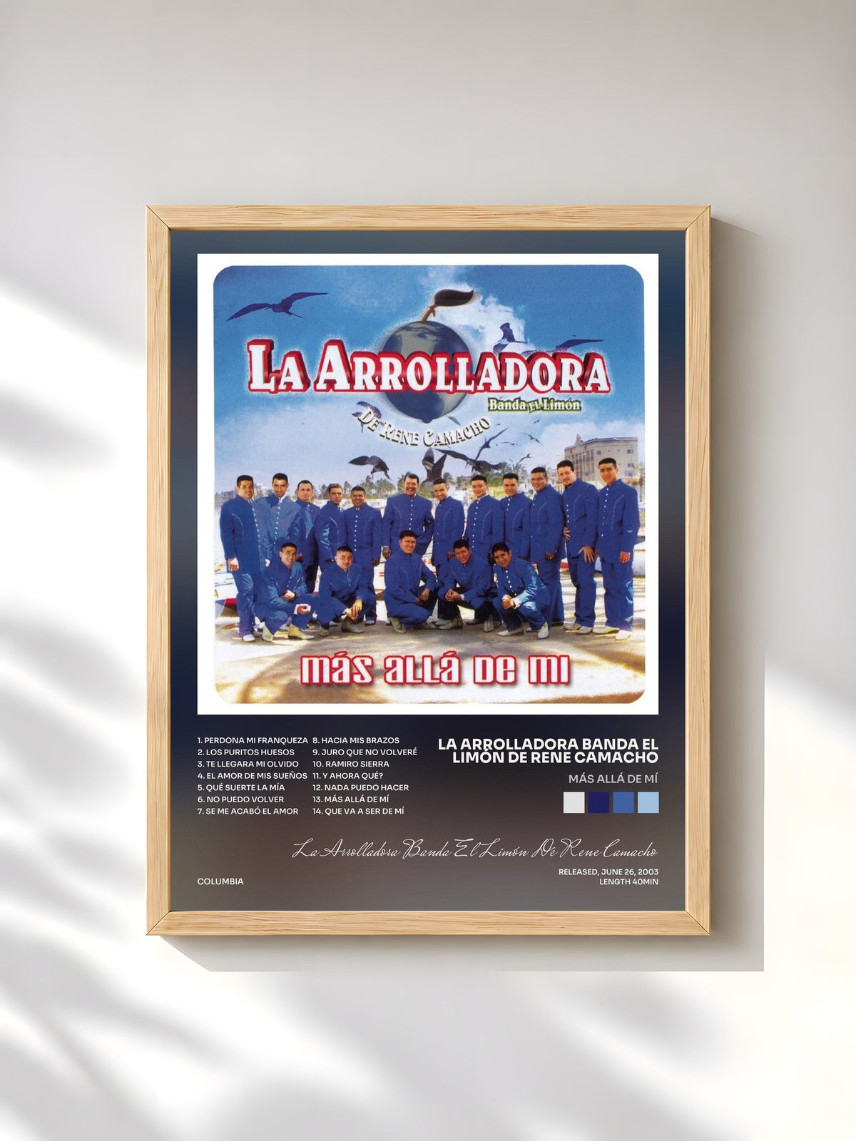 #bois Tableau de l'album Más Allá De Mí de La Arrolladora Banda El Limón De Rene Camacho, cadre en bois brut, imprimé et encadré en France