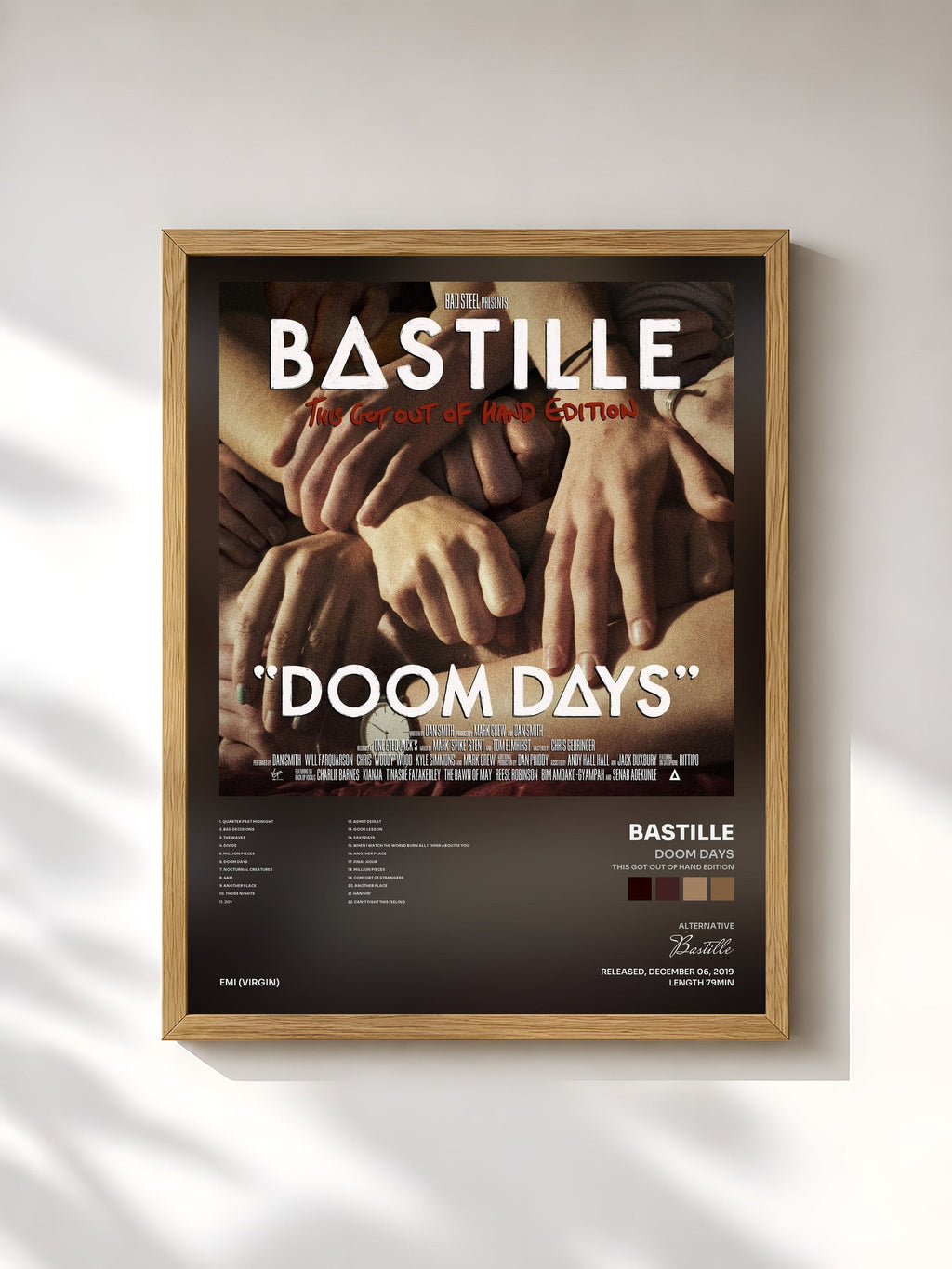 #bois Tableau de l'album Doom Days (This Got Out Of Hand Edition) de Bastille, cadre en bois brut, imprimé et encadré en France