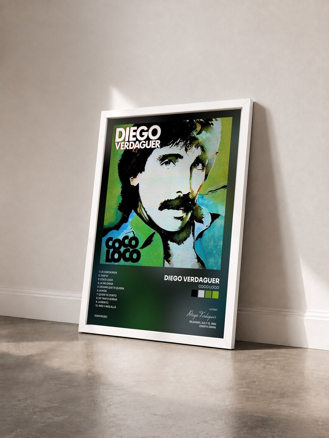 #blanc Tableau de l'album Coco Loco de Diego Verdaguer vu de trois quarts, cadre blanc