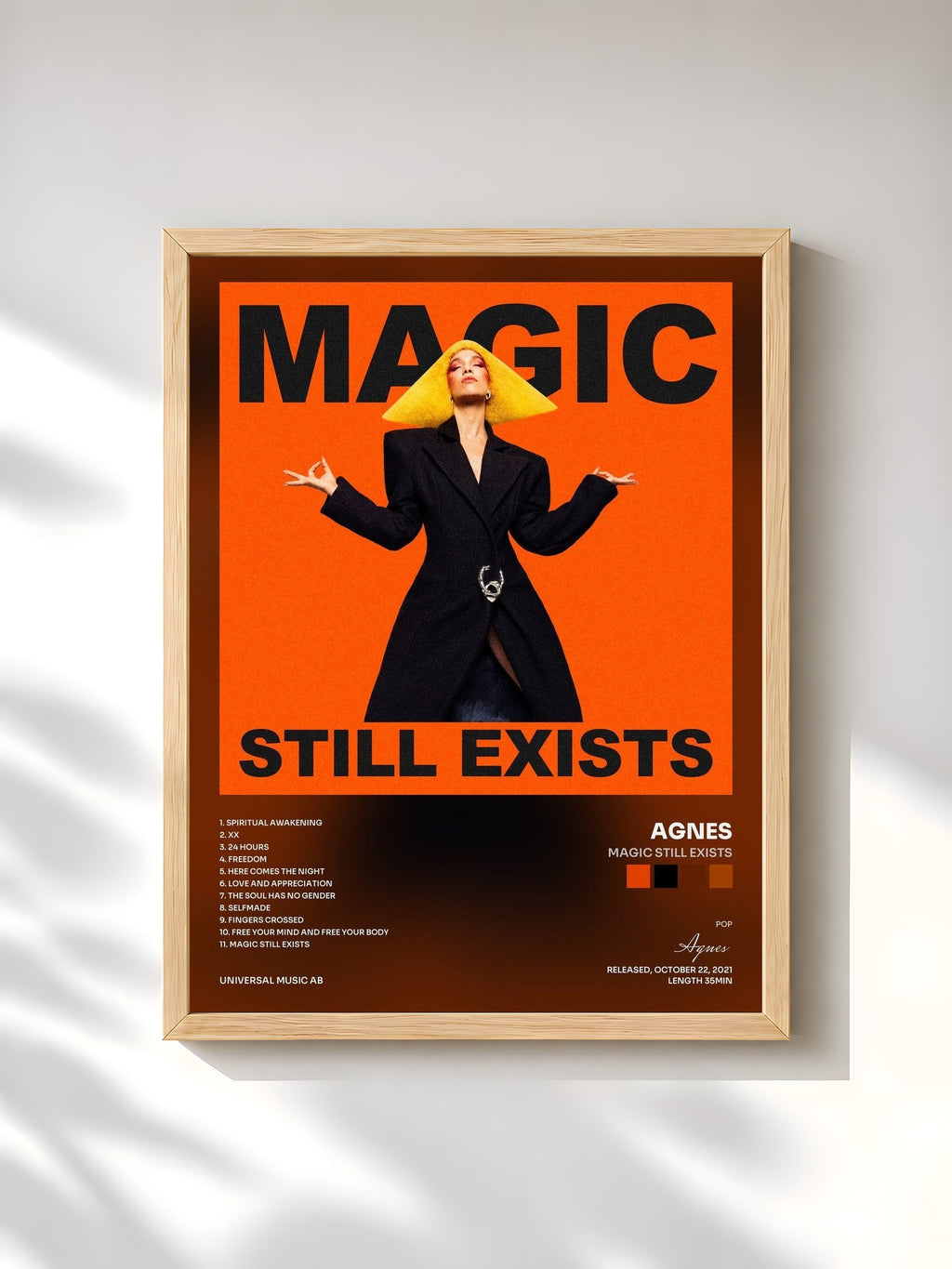 #bois Tableau de l'album Magic Still Exists de Agnes, cadre en bois brut, imprimé et encadré en France
