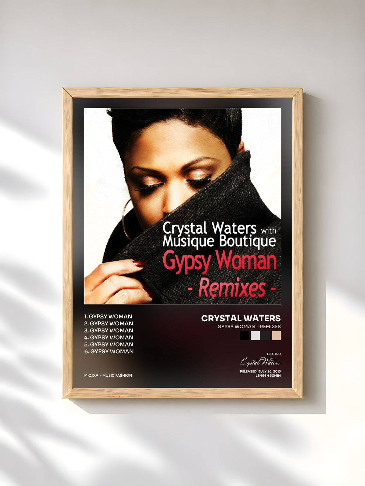 #bois Tableau de l'album Gypsy Woman - Remixes de Crystal Waters, cadre en bois brut, imprimé et encadré en France