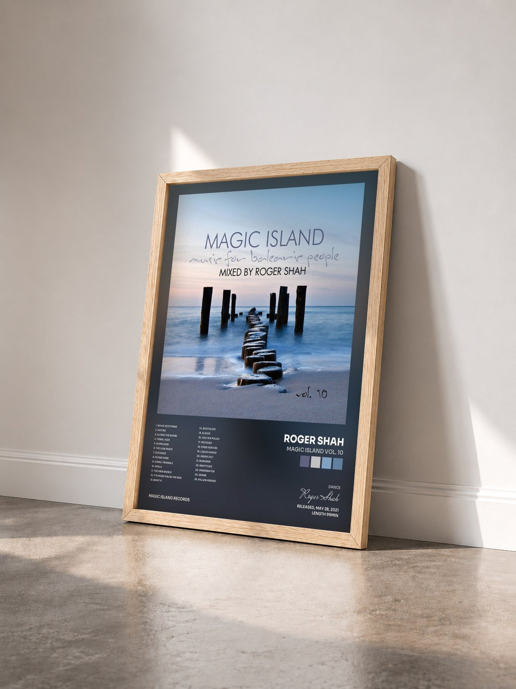 #bois Tableau de l'album Magic Island Vol. 10 de Roger Shah vu de trois quarts, cadre en bois brut