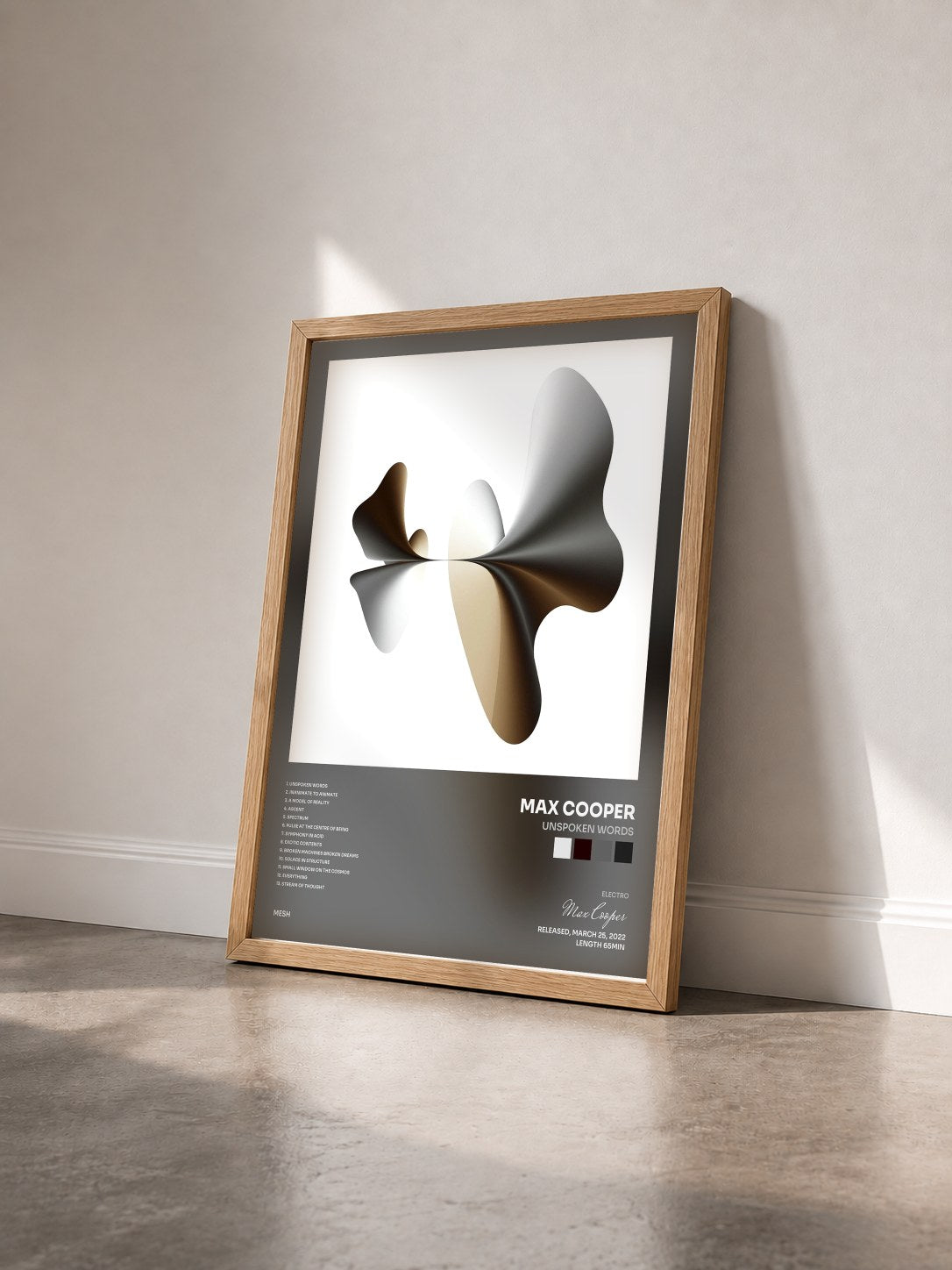 #bois Tableau de l'album Unspoken Words de Max Cooper vu de trois quarts, cadre en bois brut