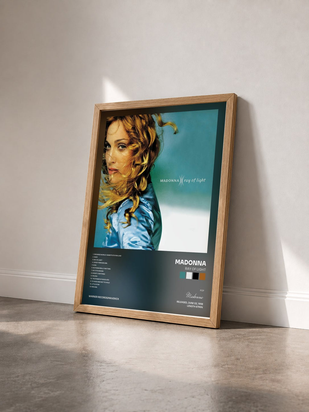 #bois Tableau de l'album Ray of Light de Madonna vu de trois quarts, cadre en bois brut