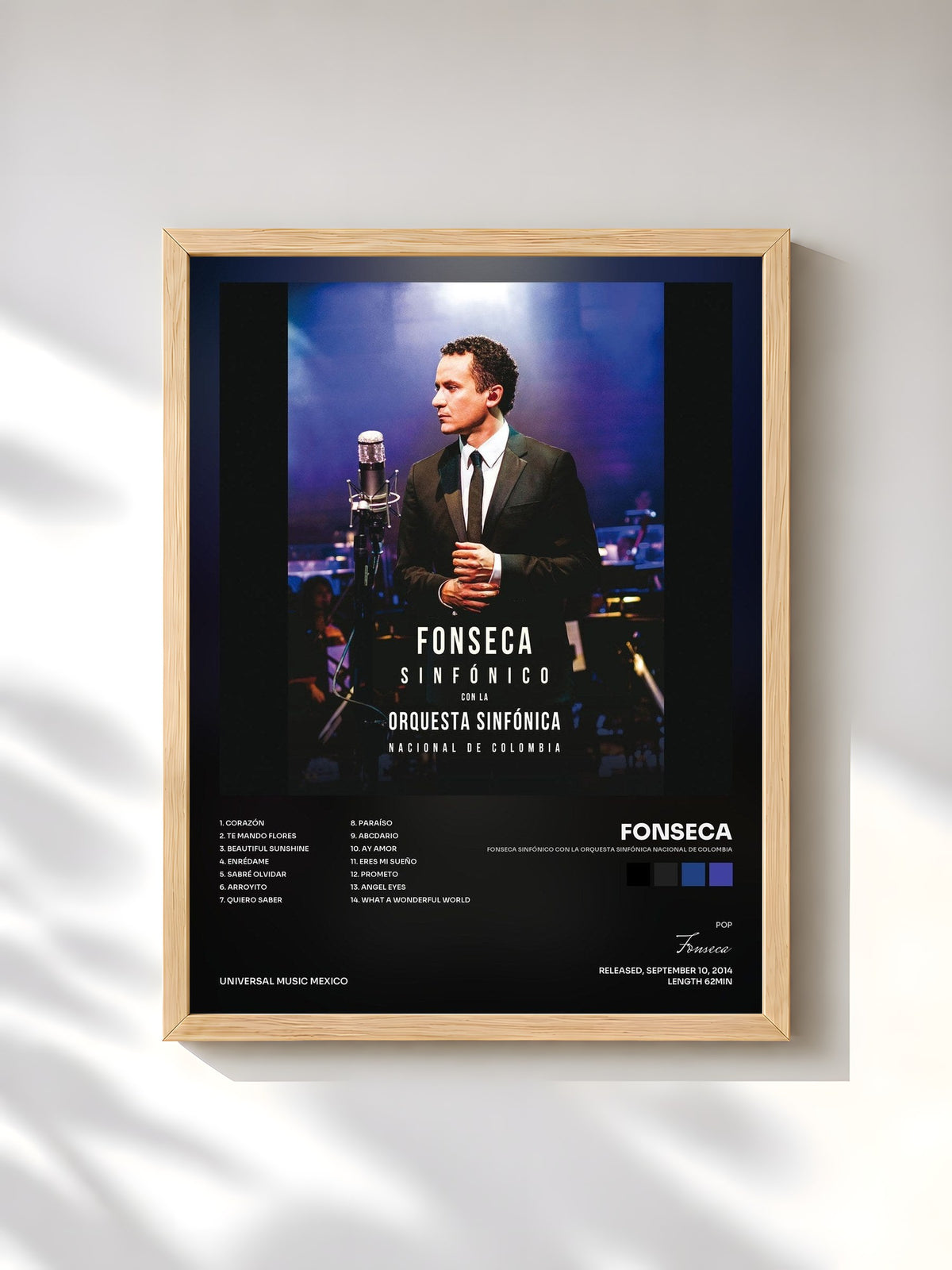 #bois Tableau de l'album Fonseca Sinfónico Con La Orquesta Sinfónica Nacional De Colombia de Fonseca, cadre en bois brut, imprimé et encadré en France