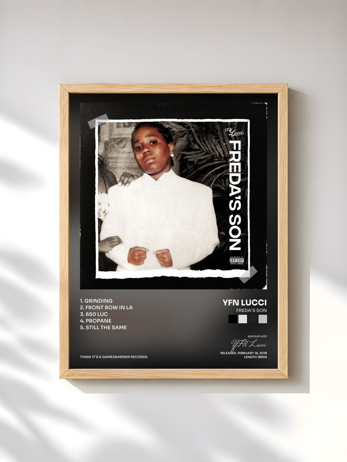 #bois Tableau de l'album Freda's Son de YFN Lucci, cadre en bois brut, imprimé et encadré en France