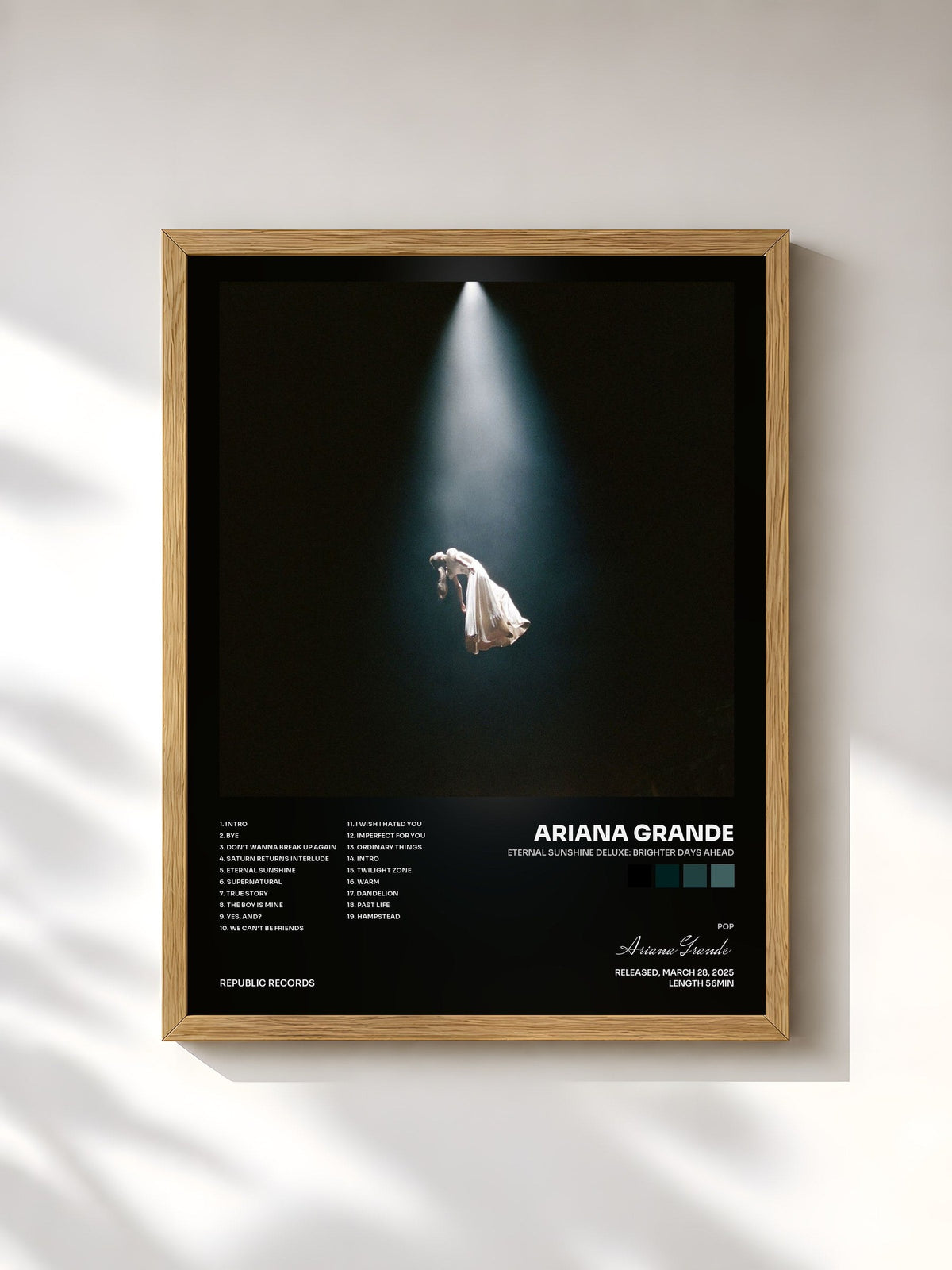 #bois Tableau de l'album eternal sunshine deluxe: brighter days ahead de Ariana Grande, cadre en bois brut, imprimé et encadré en France