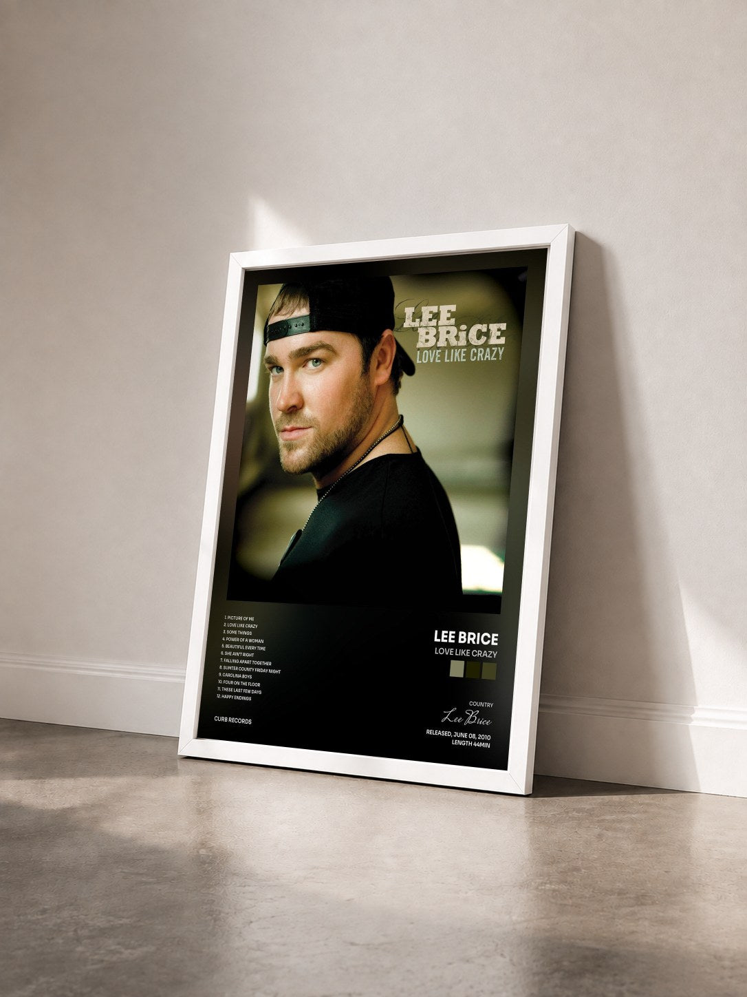 #blanc Tableau de l'album Love Like Crazy de Lee Brice vu de trois quarts, cadre blanc