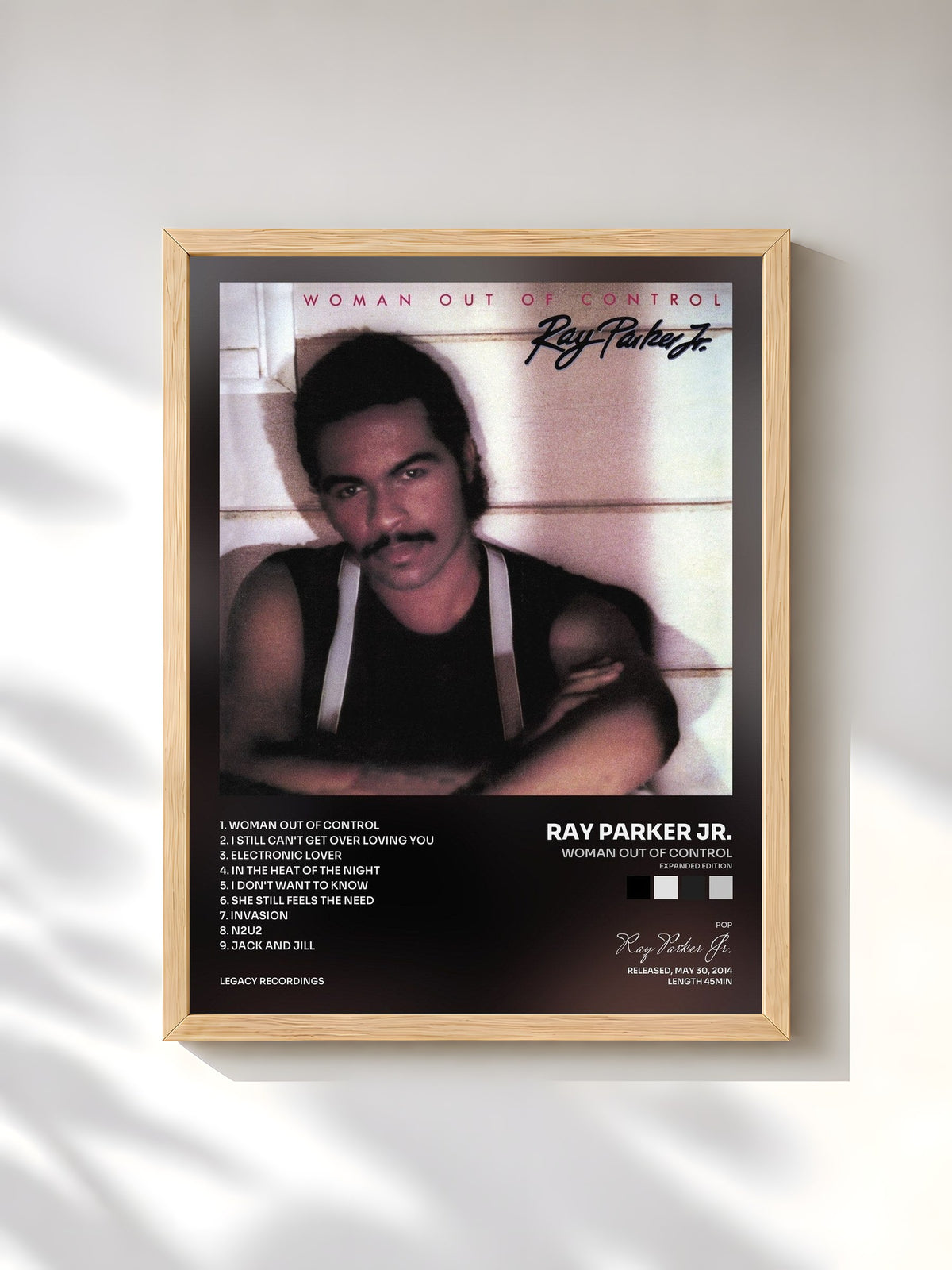 #bois Tableau de l'album Woman Out of Control (Expanded Edition) de Ray Parker Jr., cadre en bois brut, imprimé et encadré en France