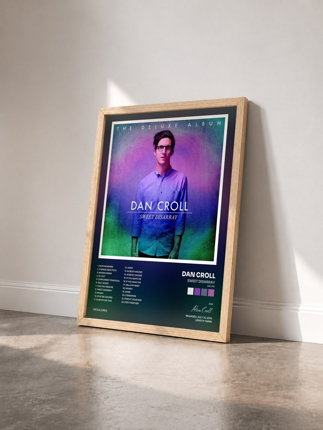 #bois Tableau de l'album Sweet Disarray (Deluxe) de Dan Croll vu de trois quarts, cadre en bois brut