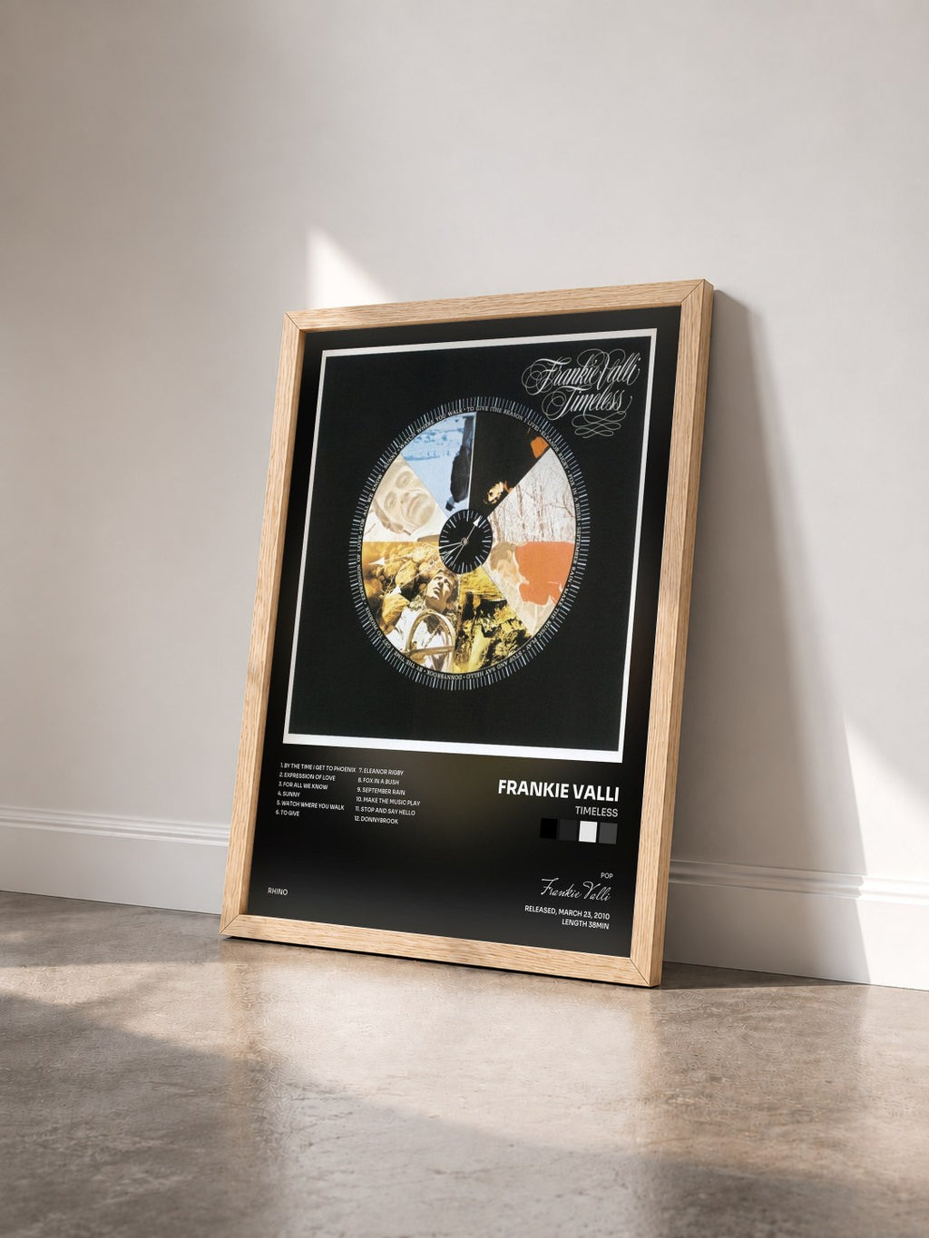 #bois Tableau de l'album Timeless de Frankie Valli vu de trois quarts, cadre en bois brut
