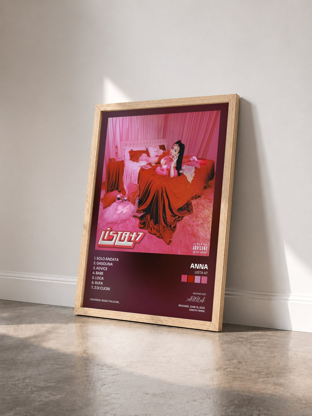 #bois Tableau de l'album LISTA 47 de ANNA vu de trois quarts, cadre en bois brut
