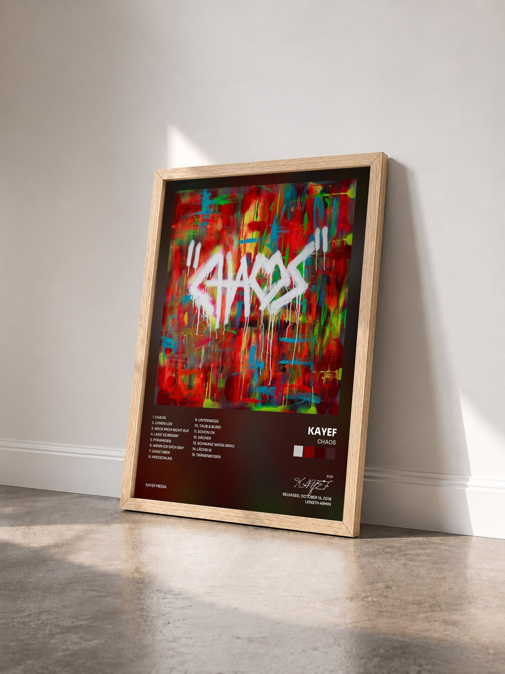 #bois Tableau de l'album Chaos de KAYEF vu de trois quarts, cadre en bois brut