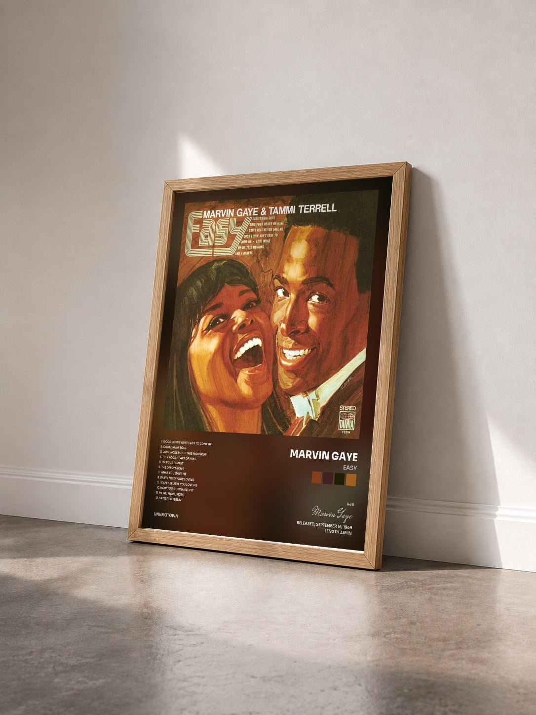 #bois Tableau de l'album Easy de Marvin Gaye vu de trois quarts, cadre en bois brut