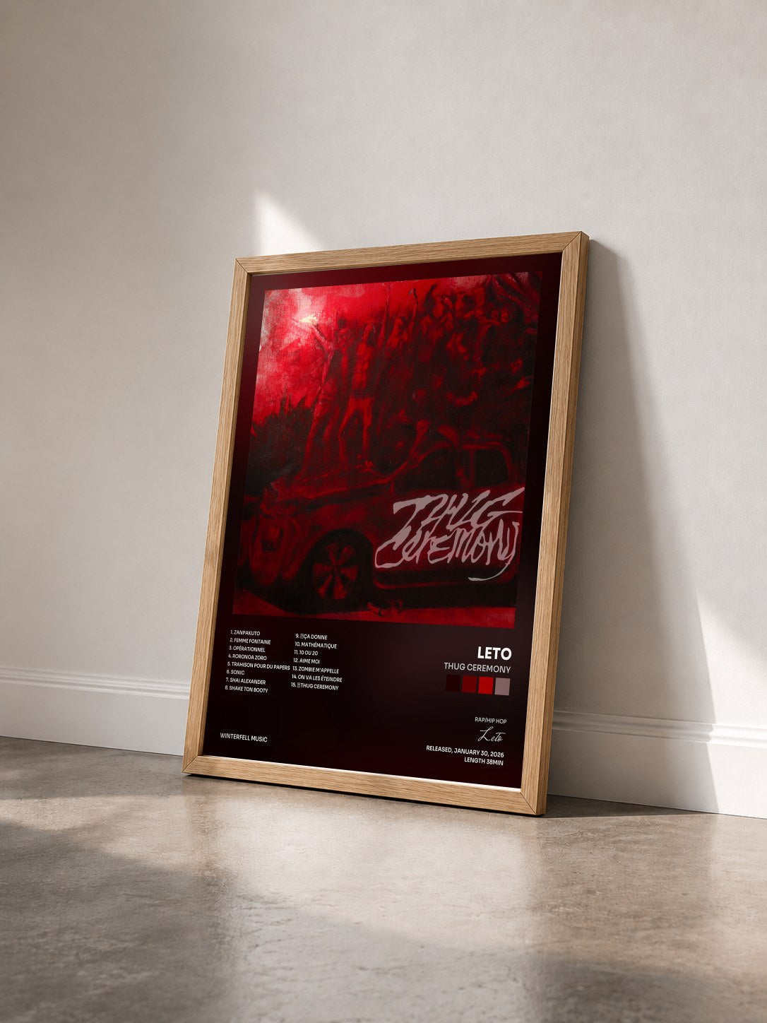 #bois Tableau de l'album THUG CEREMONY de Leto vu de trois quarts, cadre en bois brut