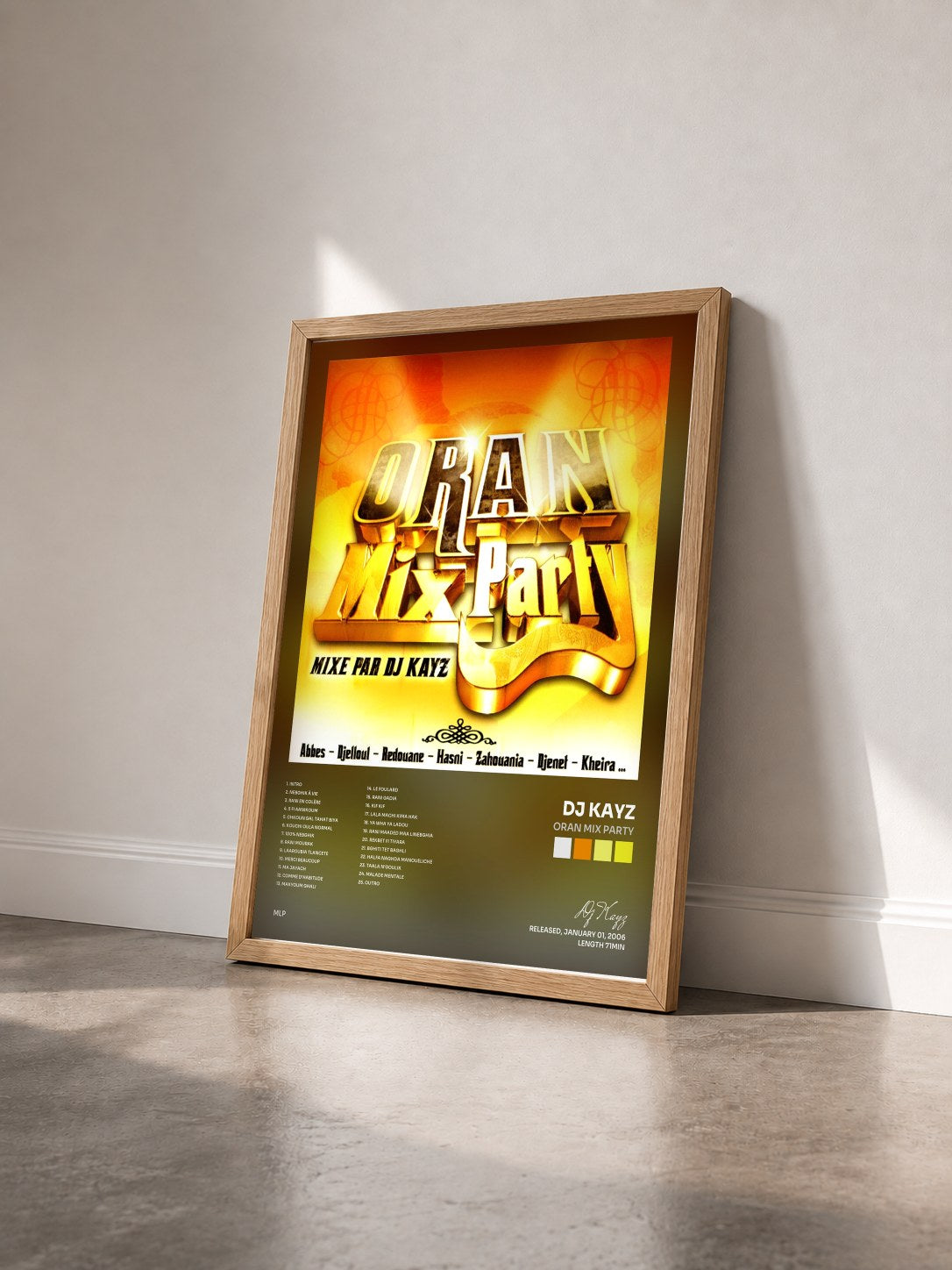 #bois Tableau de l'album Oran Mix Party de Dj Kayz vu de trois quarts, cadre en bois brut