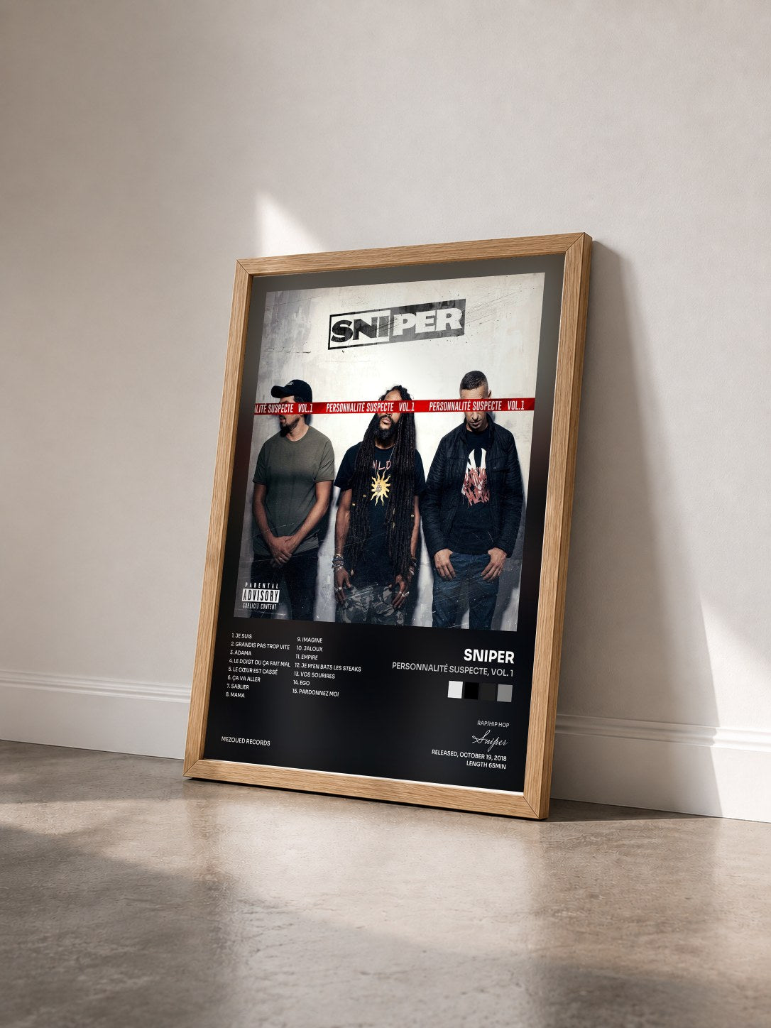 #bois Tableau de l'album Personnalité suspecte, vol. 1 de Sniper vu de trois quarts, cadre en bois brut