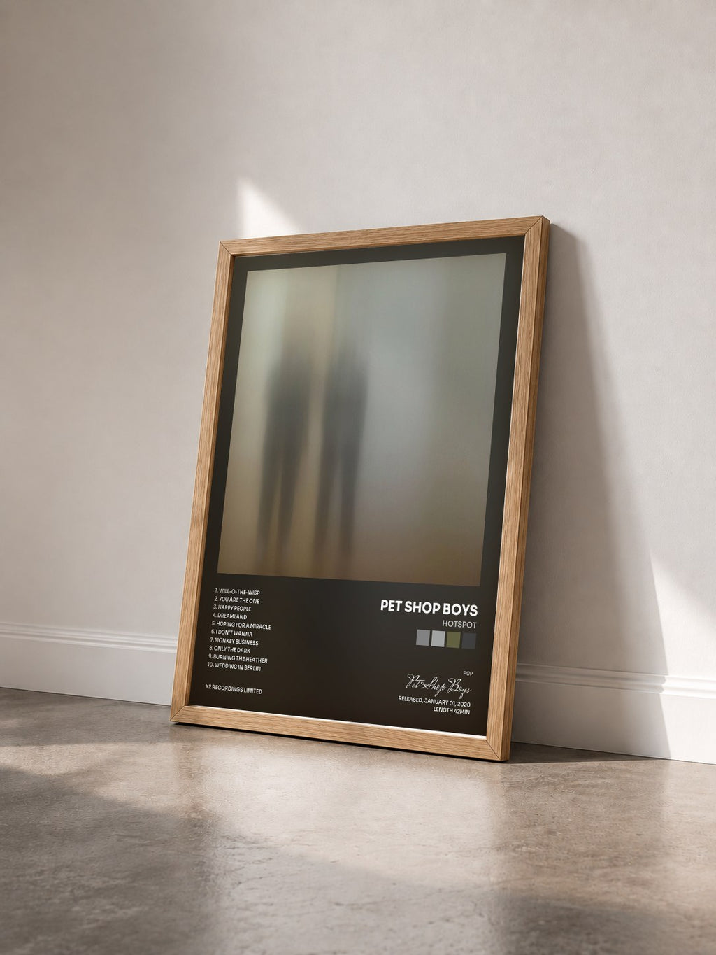 #bois Tableau de l'album Hotspot de Pet Shop Boys vu de trois quarts, cadre en bois brut