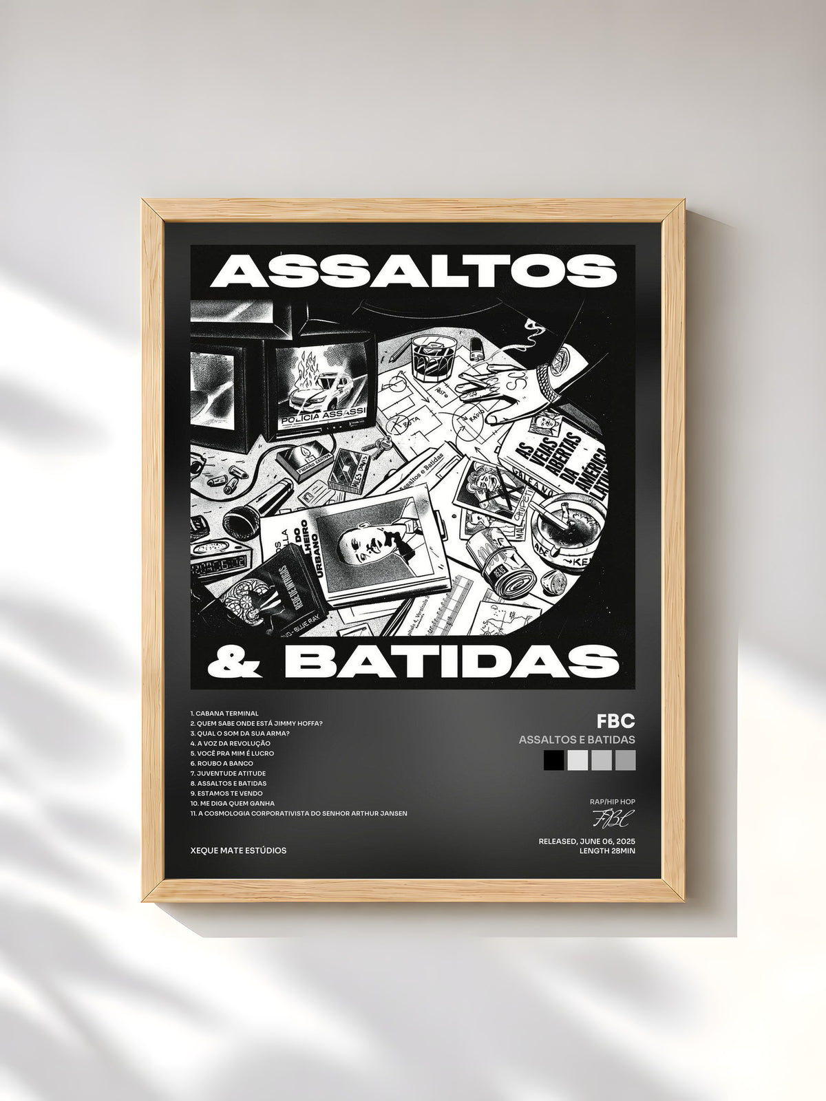 #bois Tableau de l'album ASSALTOS E BATIDAS de FBC, cadre en bois brut, imprimé et encadré en France