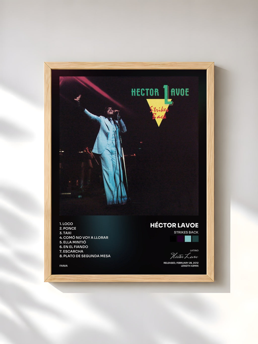 #bois Tableau de l'album Strikes Back de Héctor Lavoe, cadre en bois brut, imprimé et encadré en France