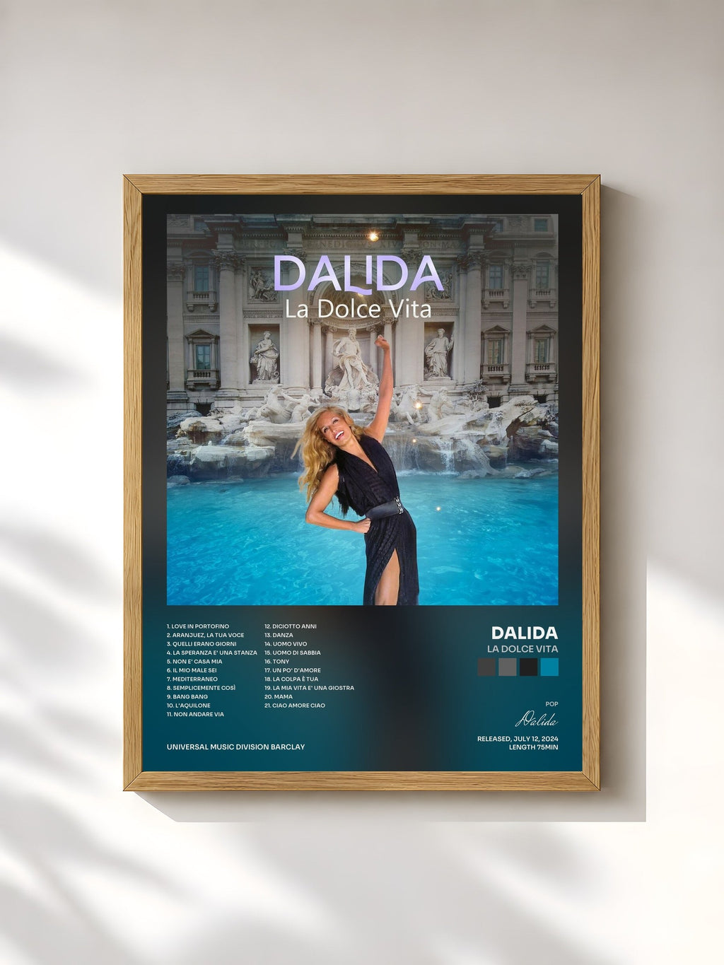 #bois Tableau de l'album La Dolce Vita de Dalida, cadre en bois brut, imprimé et encadré en France