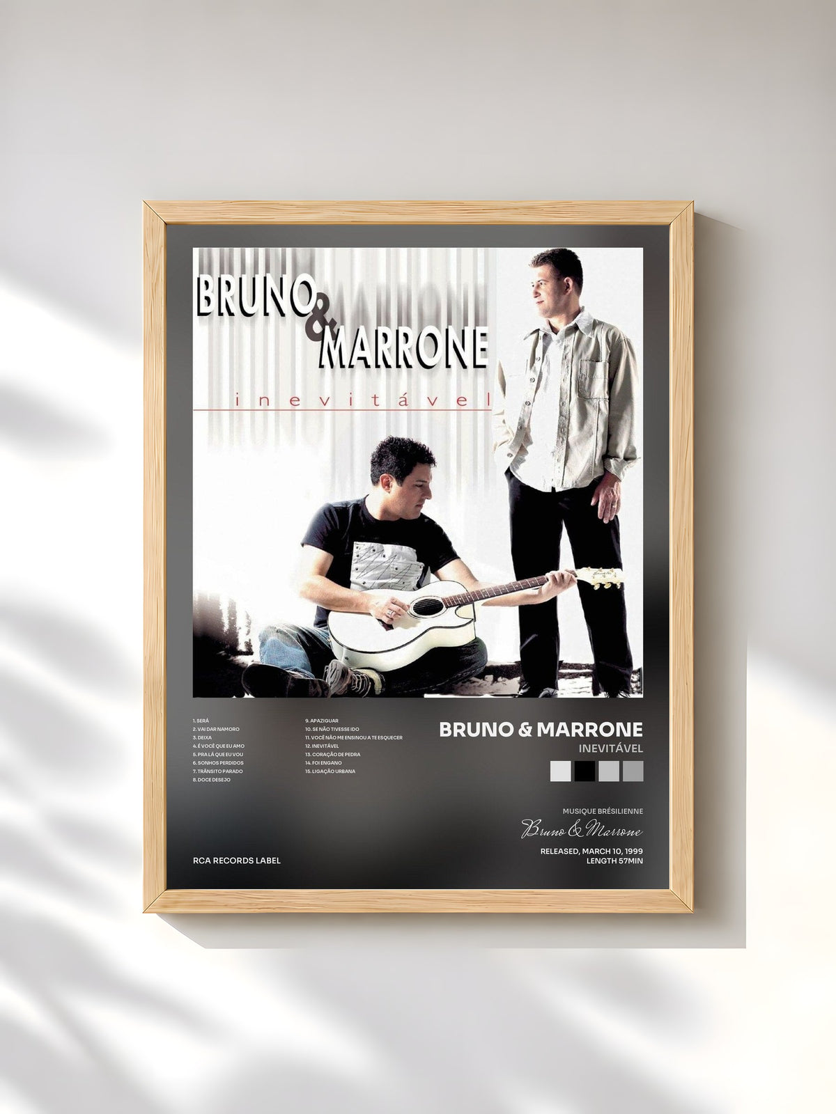 #bois Tableau de l'album Inevitável de Bruno & Marrone, cadre en bois brut, imprimé et encadré en France