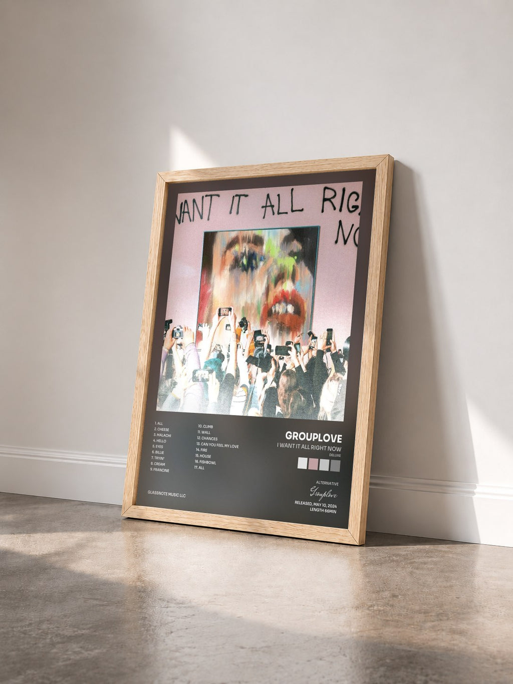 #bois Tableau de l'album I Want It All Right Now (Deluxe) de Grouplove vu de trois quarts, cadre en bois brut
