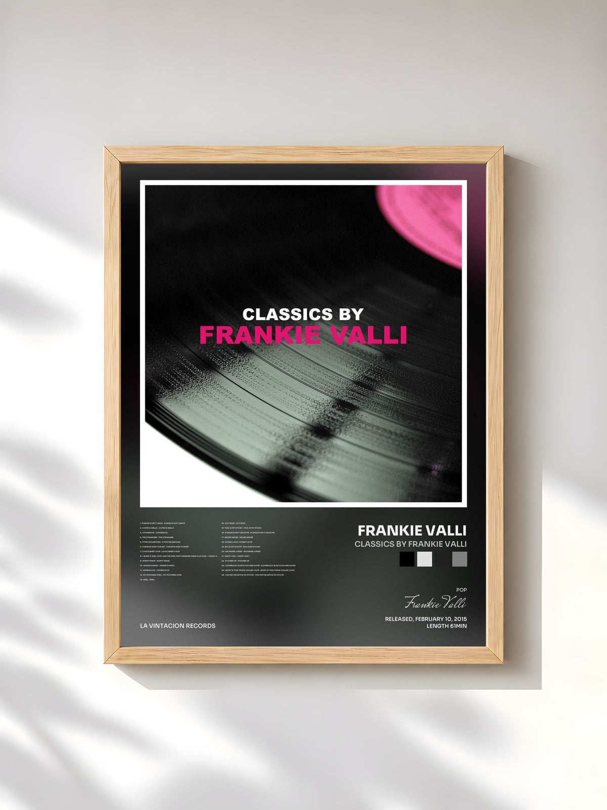 #bois Tableau de l'album Classics by Frankie Valli de Frankie Valli, cadre en bois brut, imprimé et encadré en France