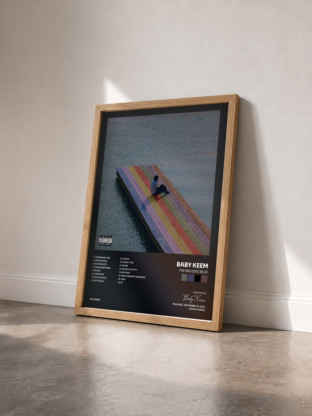 #bois Tableau de l'album The Melodic Blue de Baby Keem vu de trois quarts, cadre en bois brut