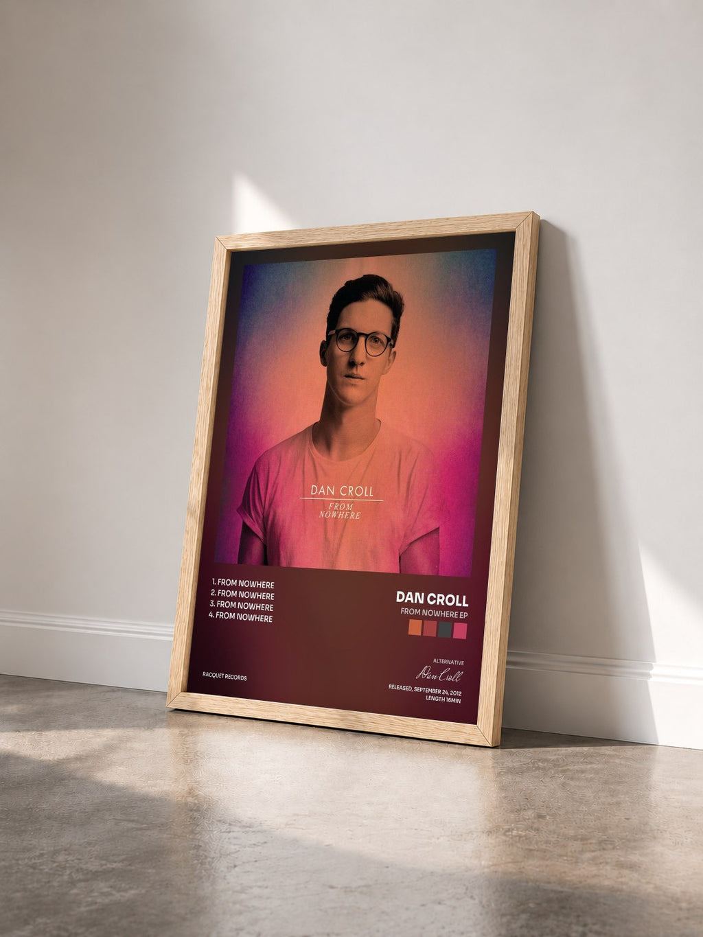 #bois Tableau de l'album From Nowhere EP de Dan Croll vu de trois quarts, cadre en bois brut