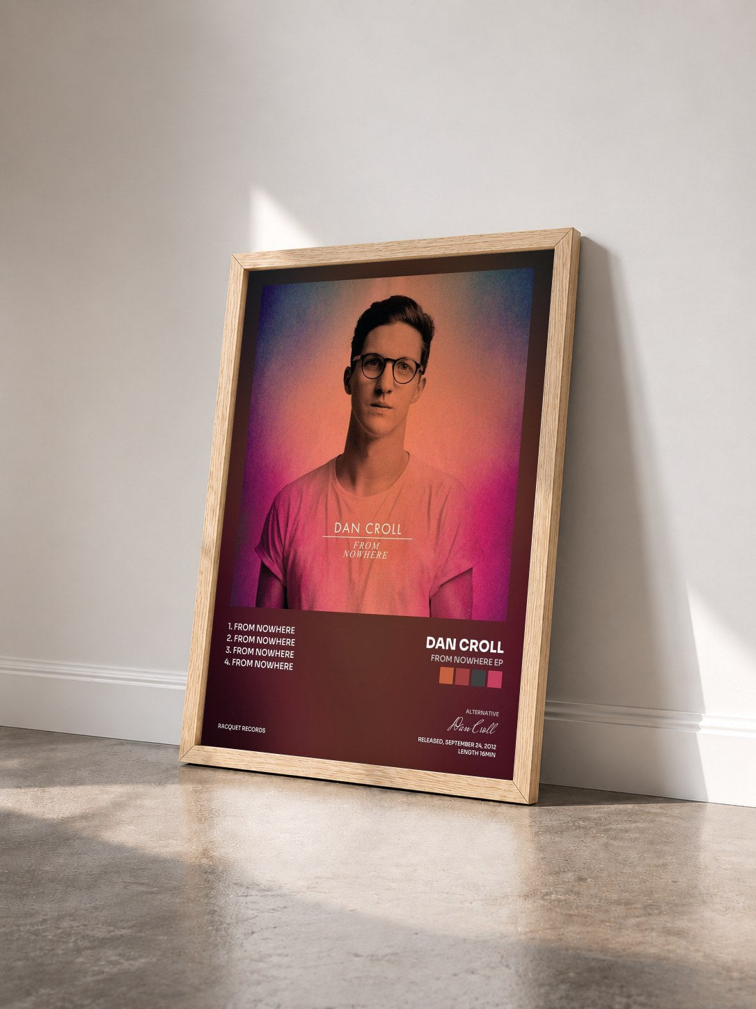 #bois Tableau de l'album From Nowhere EP de Dan Croll vu de trois quarts, cadre en bois brut