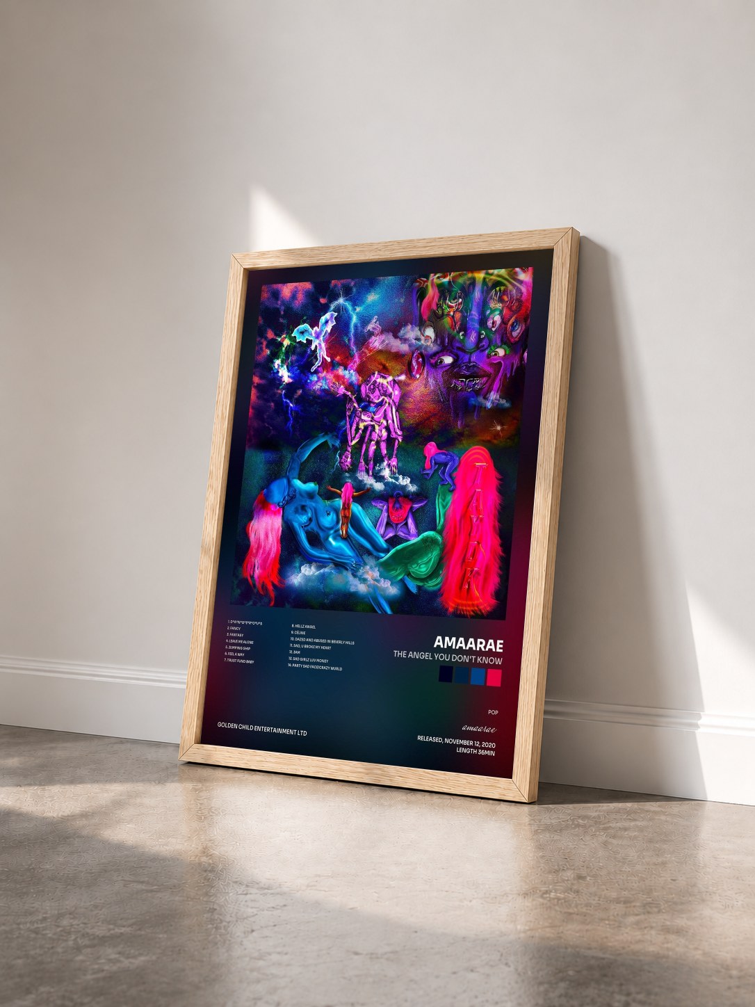 #bois Tableau de l'album THE ANGEL YOU DON'T KNOW de amaarae vu de trois quarts, cadre en bois brut
