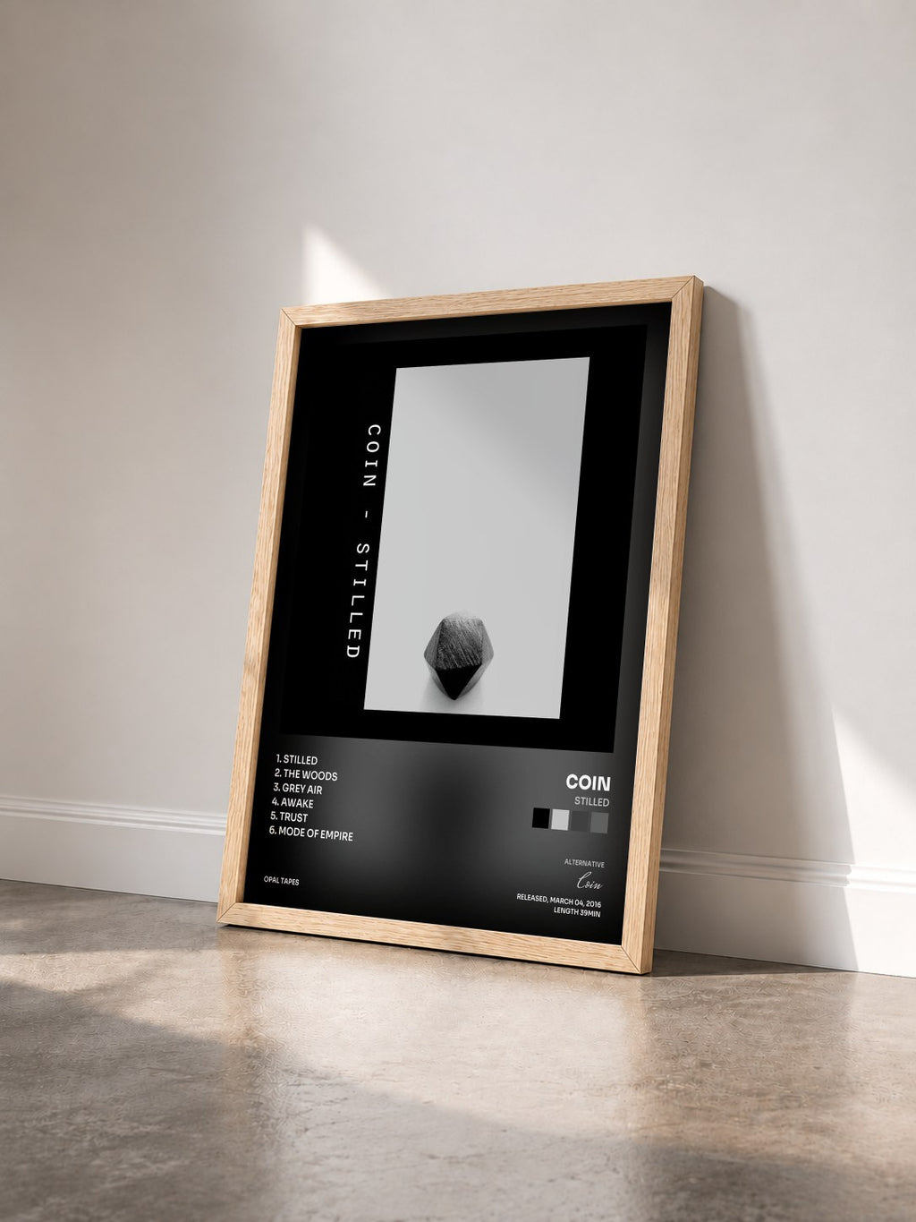 #bois Tableau de l'album Stilled de Coin vu de trois quarts, cadre en bois brut