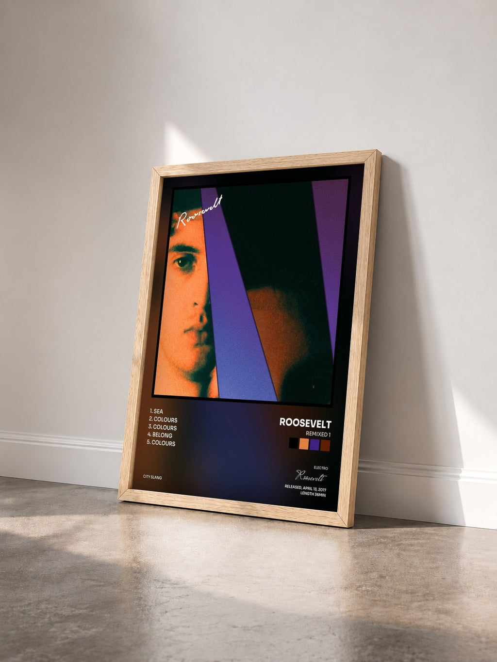 #bois Tableau de l'album Remixed 1 de Roosevelt vu de trois quarts, cadre en bois brut